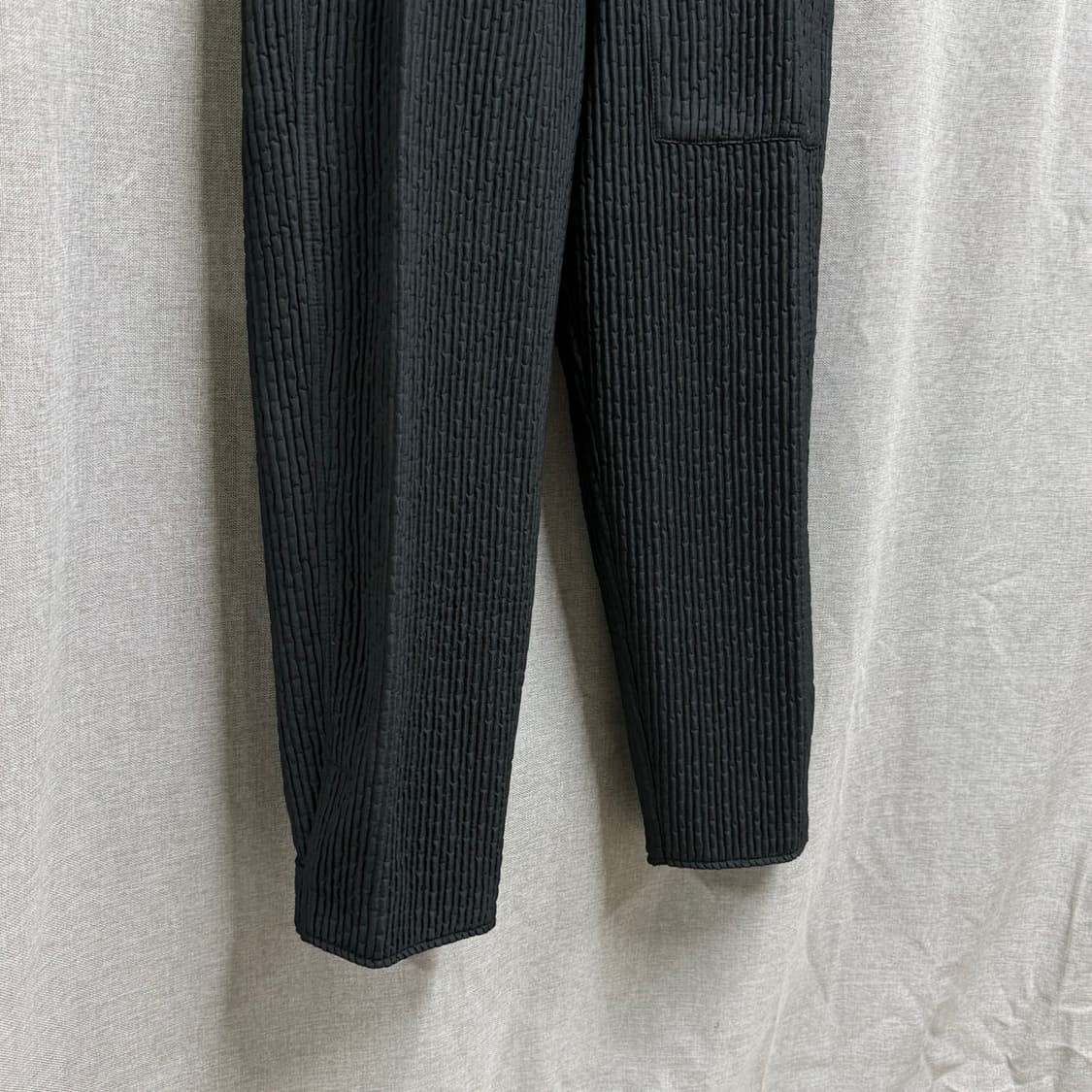 [48/32] 엠포리오 아르마니 퀼팅 플리츠 카고팬츠 바지 상품이미지3