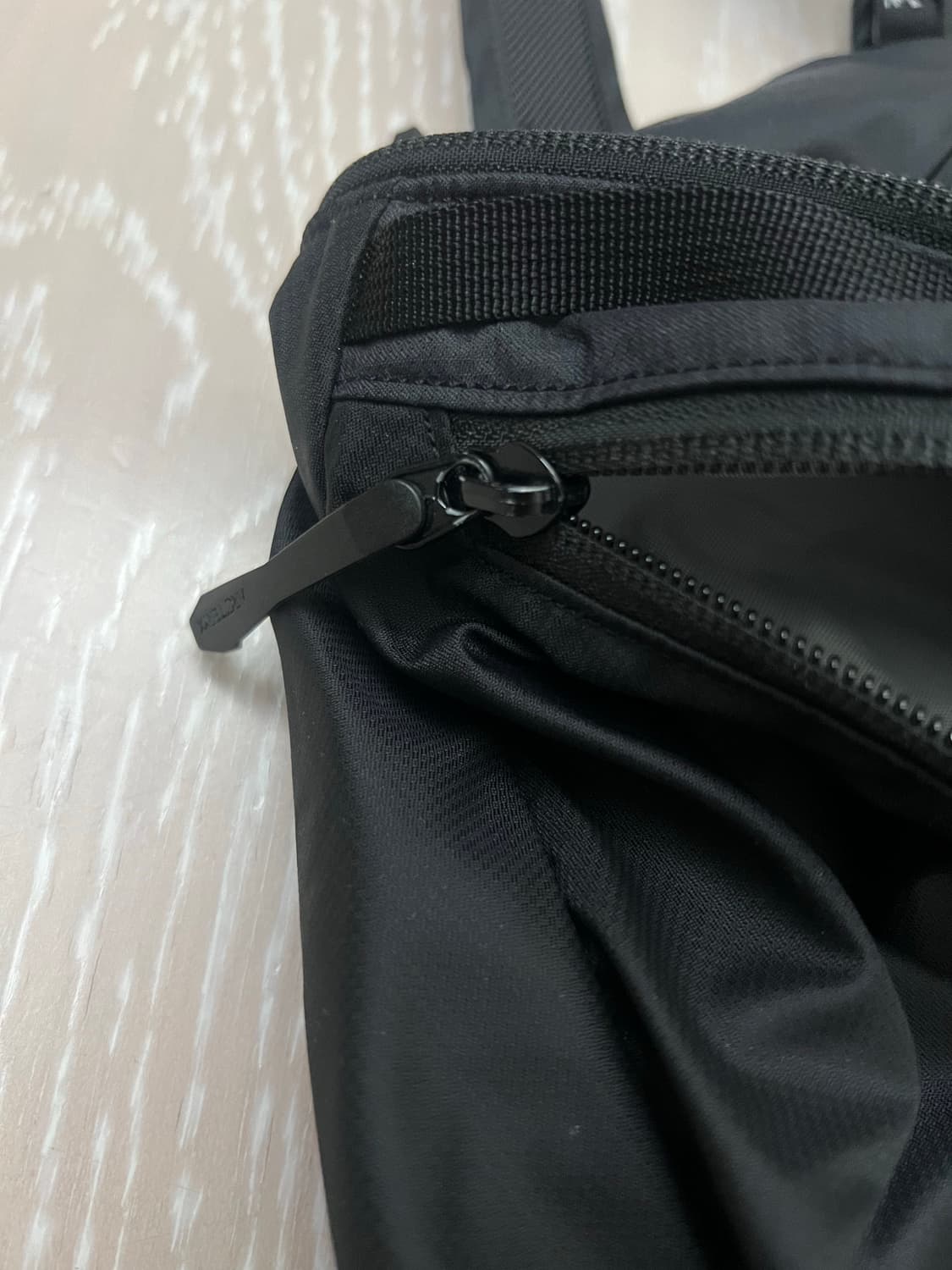 아크테릭스 헬리아드 15 검정 상품이미지5