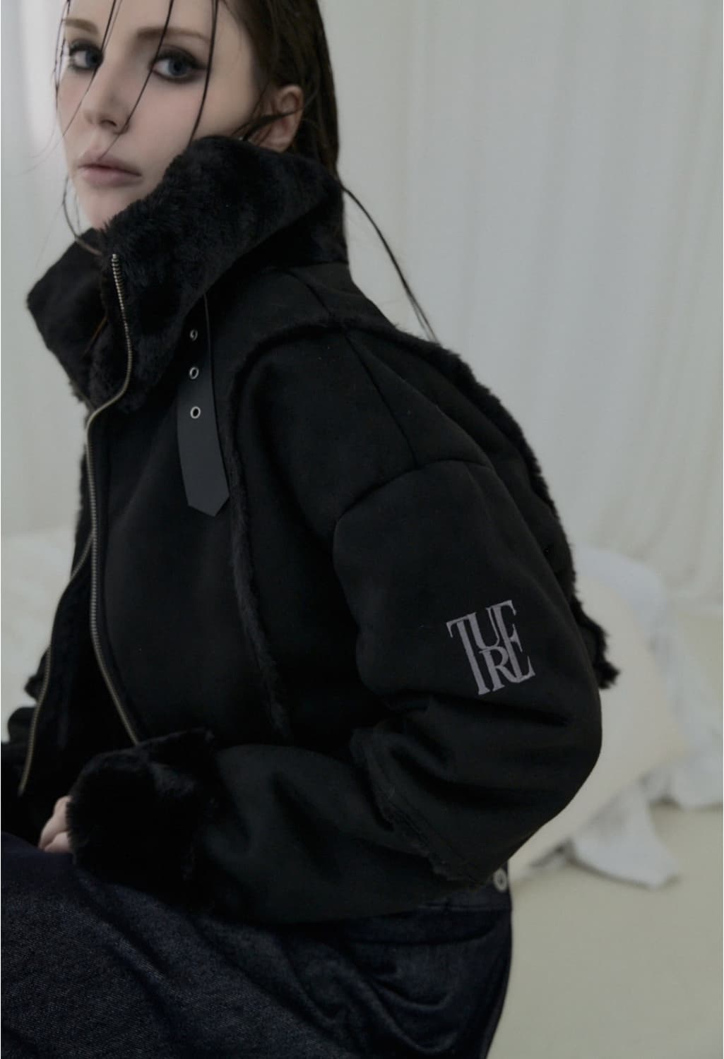 티유알이 오브이 ov ture 무스탕 카리나 블랙 상품이미지1