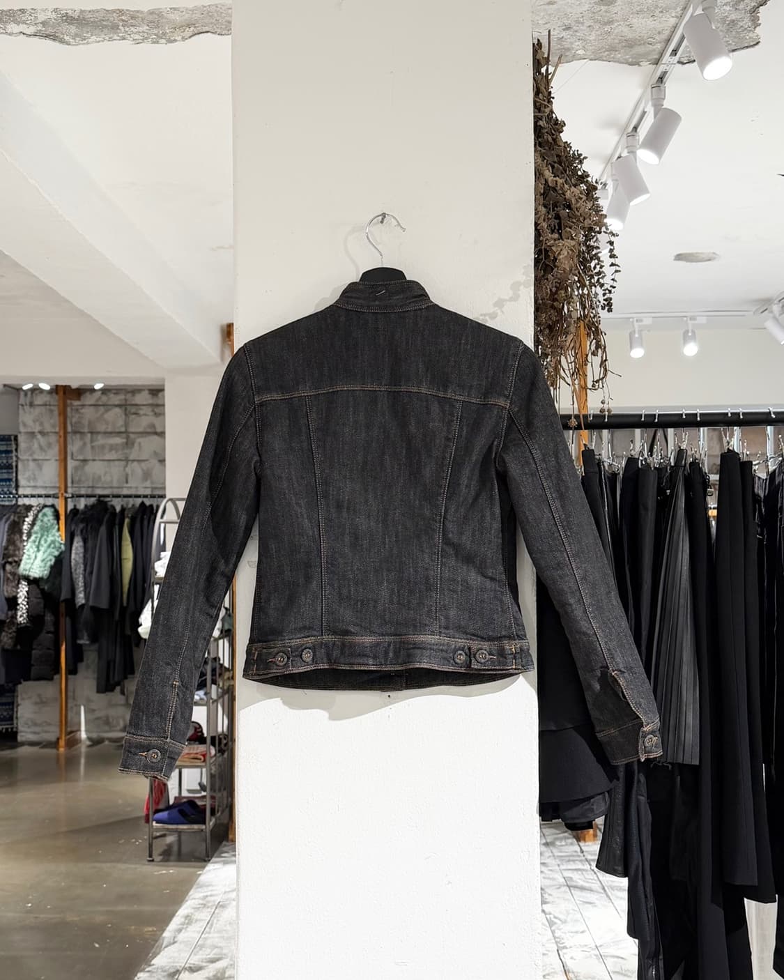 모스키노 진스 블랙 데님 프릴 패디드 자켓 상품이미지7