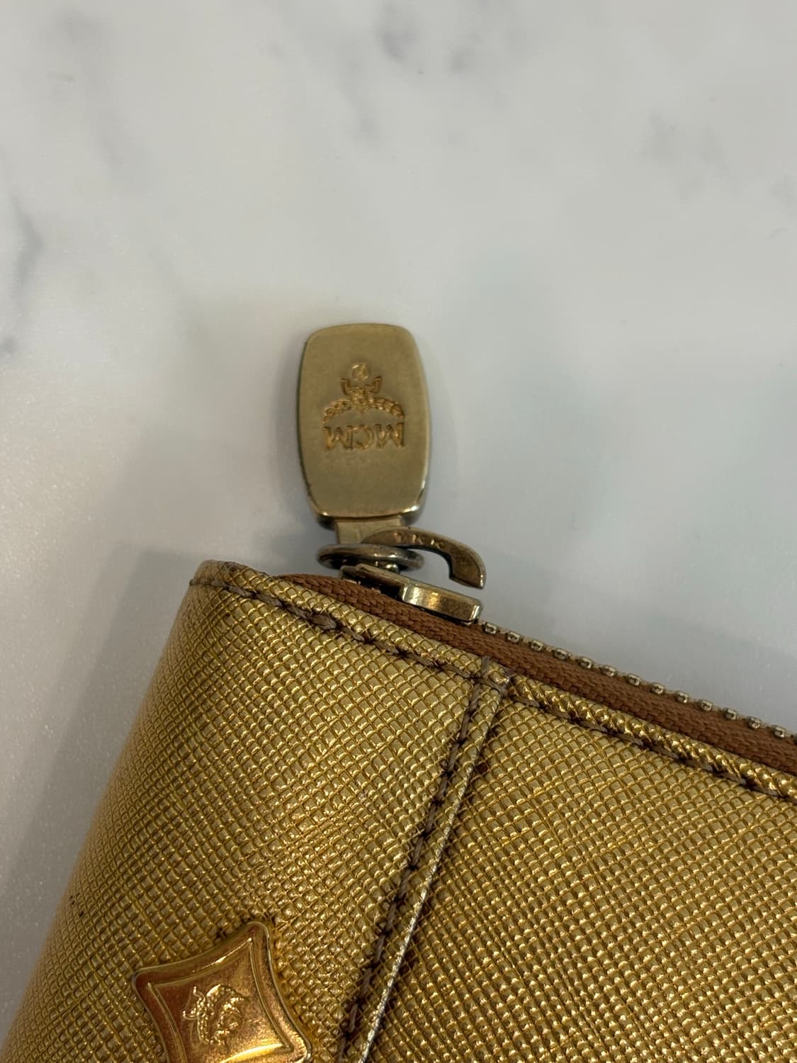 mcm gold wallet 상품이미지5