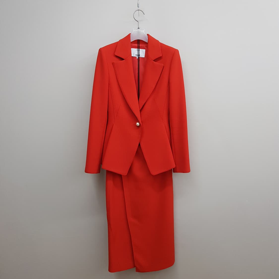 오브제 아카이브 스칼렛 싱글 자켓  미디 스커트 셋업 55사이즈 상품이미지1