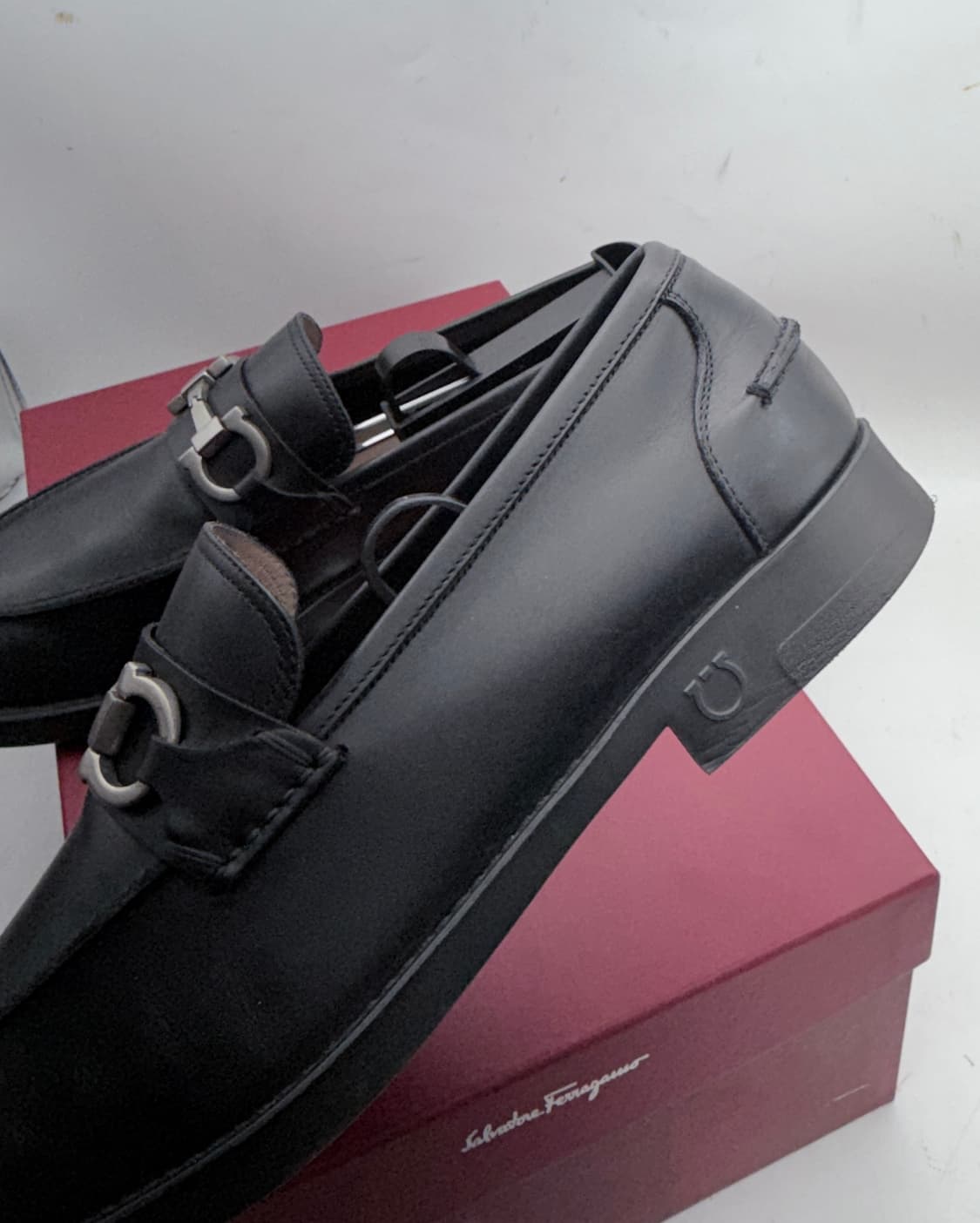 정품)페라가모255 상품이미지4