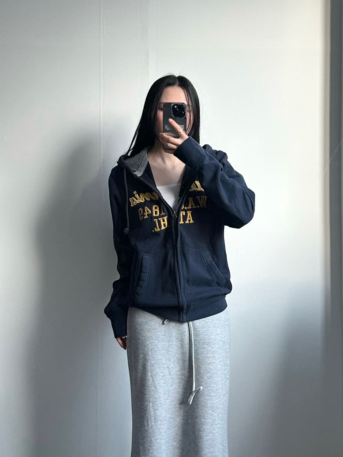 후아유 y2k 와투케 네이비 후드집업 상품이미지1