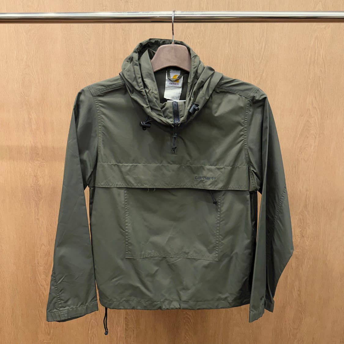 칼하트 아노락 후드 윈드 브레이커 지퍼 포켓 밑단 드로우 스트링 카키 상품이미지2