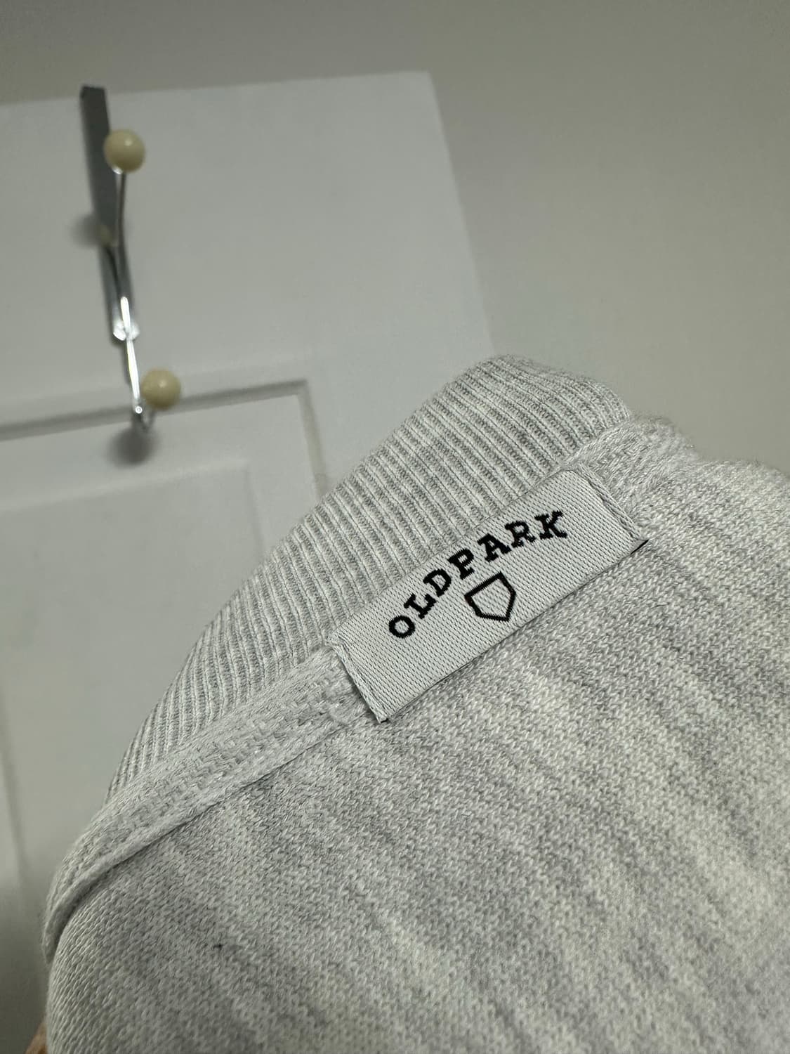 올드파크 OLDPARK 머플러 맨투맨 상품이미지5