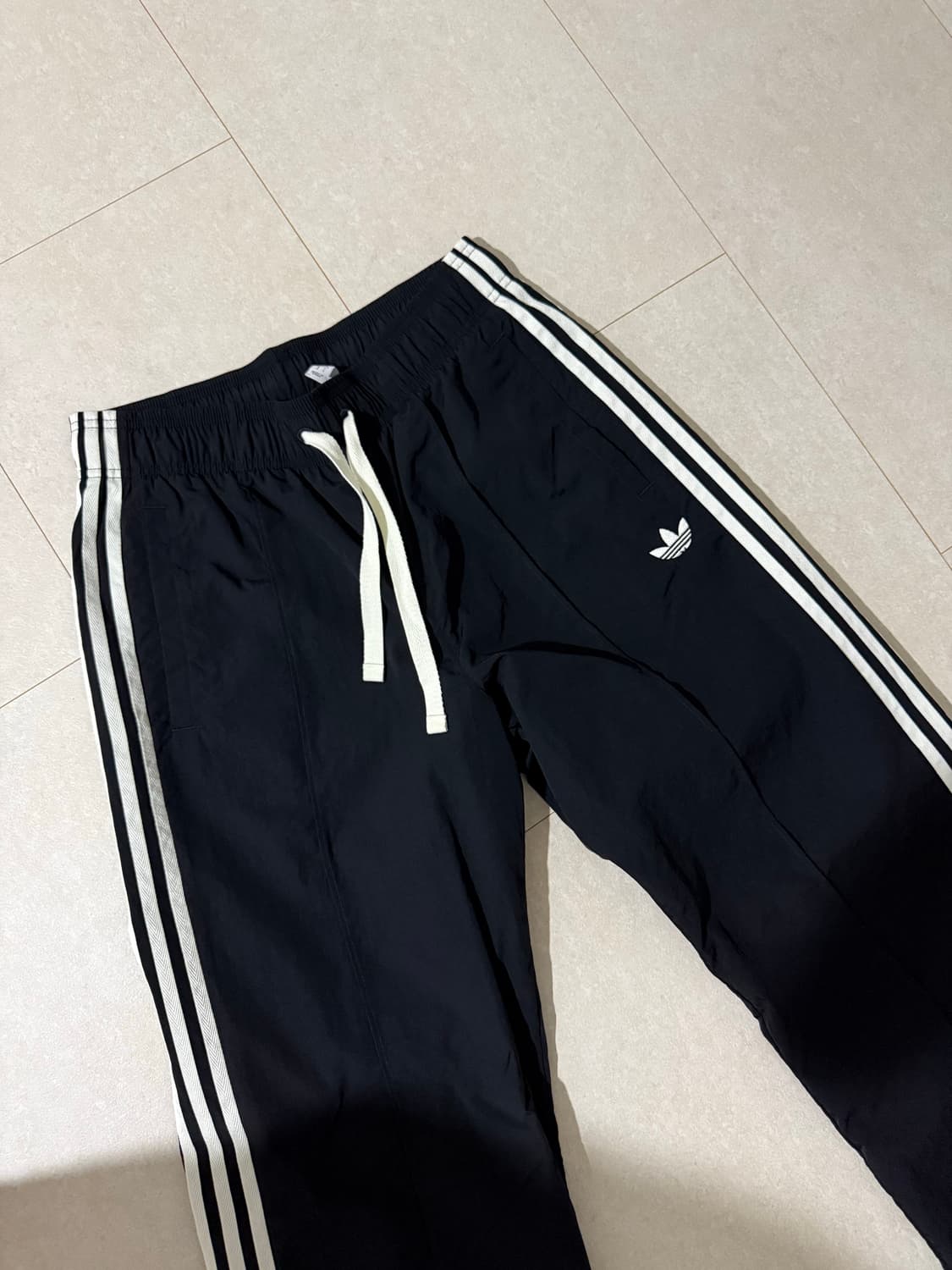 [S] 미출시 아디다스 나일론 우븐 트랙팬츠 상품이미지1