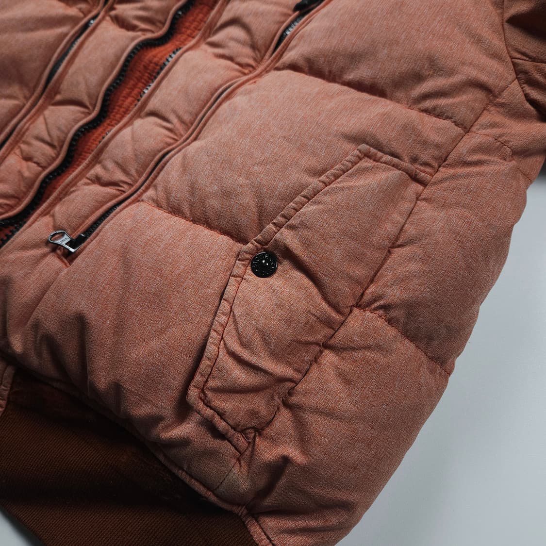 스톤아일랜드 가먼트 다이드 믹스 파이버 와트로 테라 다운 재킷 상품이미지6