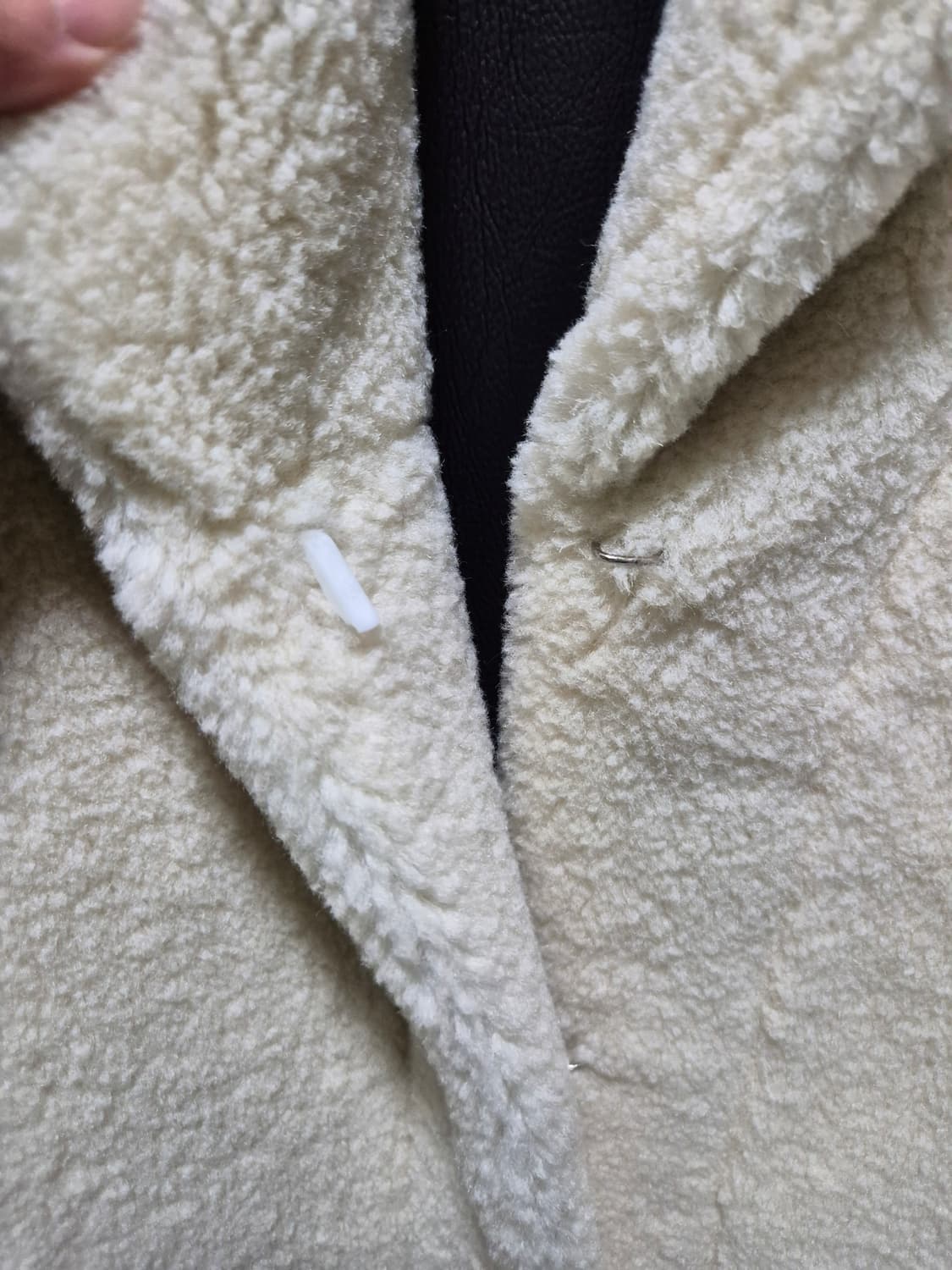 (새상품)프론트로우 아이보리 뽀글이 코트 상품이미지5