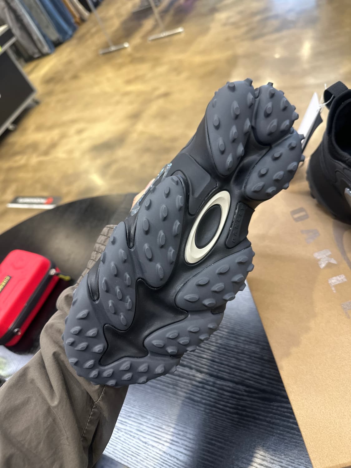 (새상품)오클리 엣지 아이콘 블랙아웃 270 상품이미지2