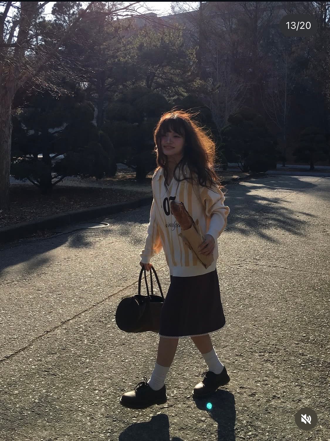 아우어노스텔지아 스트라이프니트 미디스커트 코디세트 상품이미지4