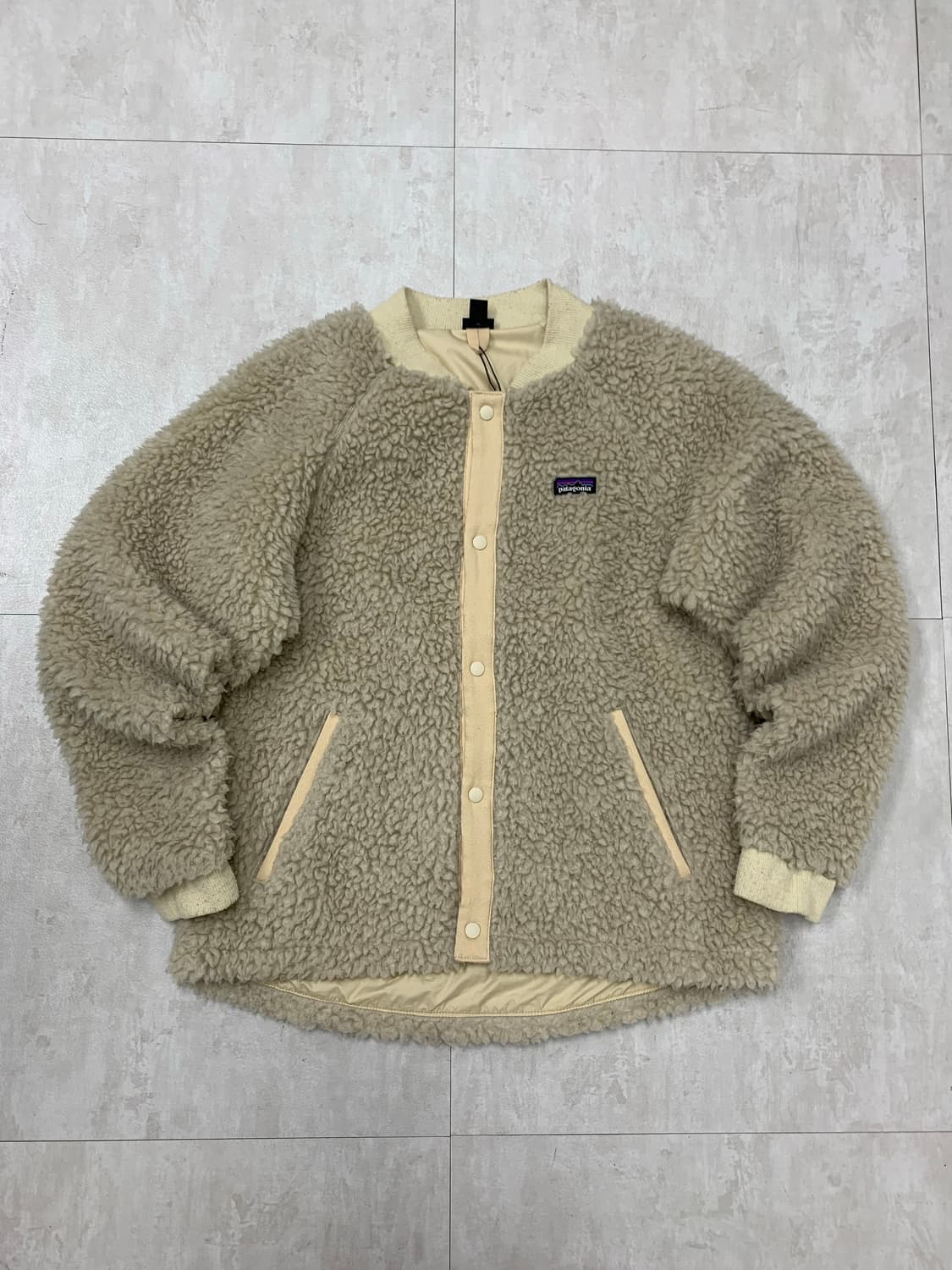 파타고니아 베이지 폴리스집업 #146 상품이미지1