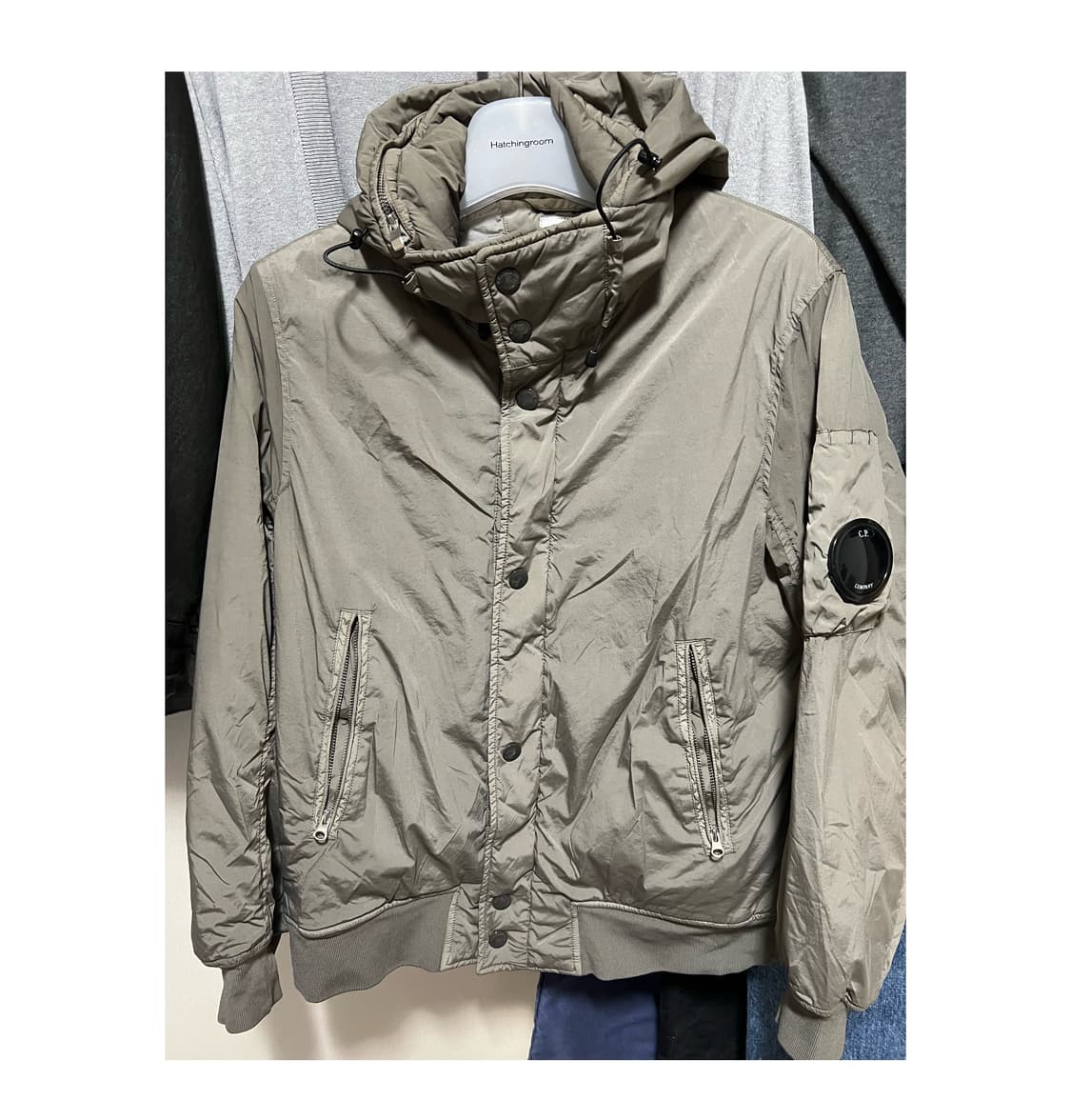 cp컴퍼니 나이크라 패딩 상품이미지2