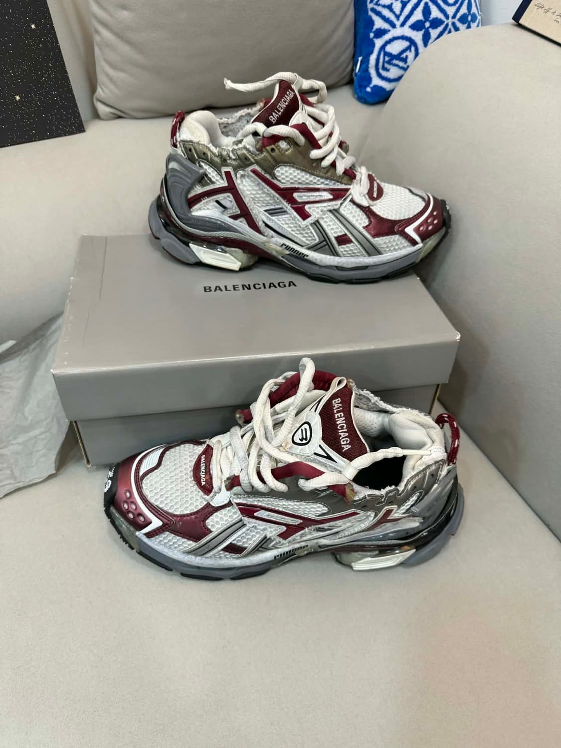 발렌시아가 러너 스니커즈 39사이즈  상품이미지1