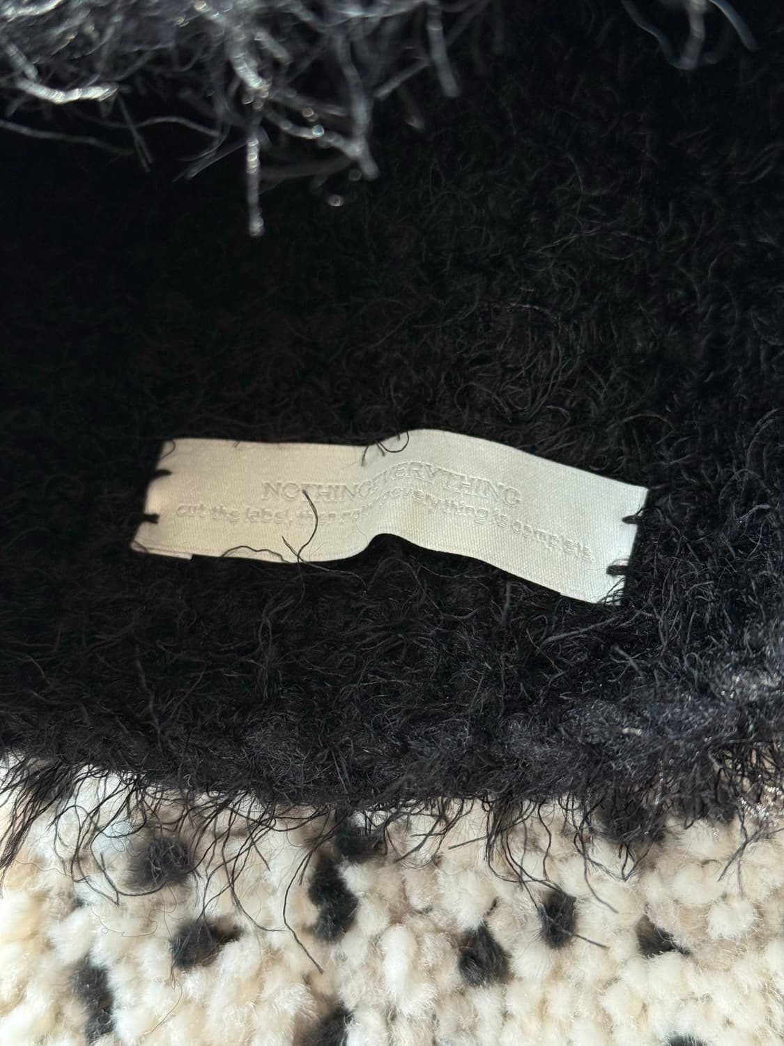 낫띵에브리띵 헤어리 비니 블랙 상품이미지3