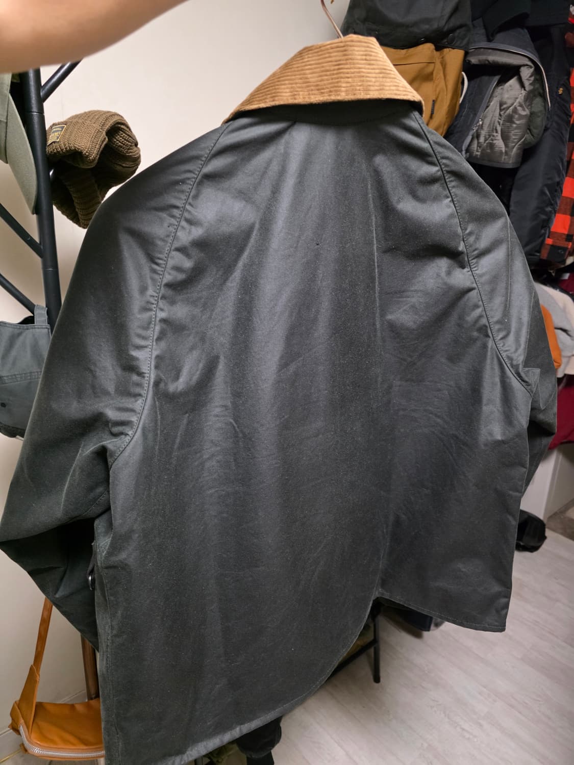 바버 스페이 130주년모델 XL사이즈 판매합니다(+모자 포함) 상품이미지3