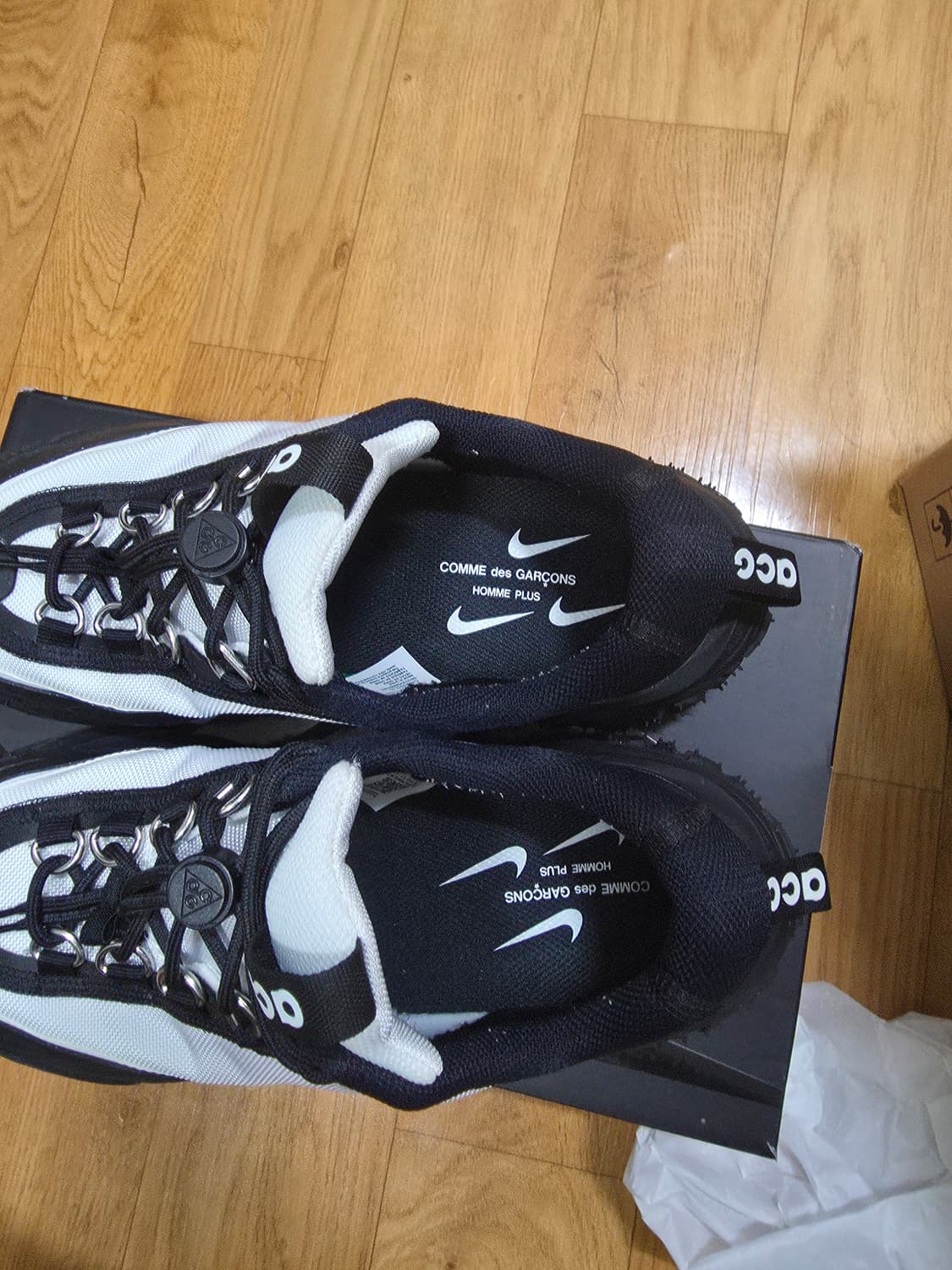 나이키 ACG 마운틴 플라이2 꼼데가르송  상품이미지3