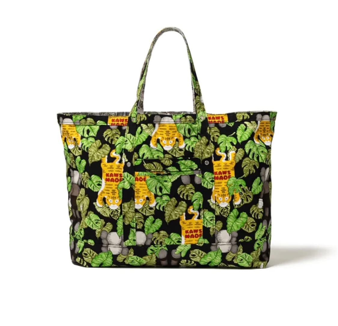 Humanmade X kaws 리버시블 토트백 상품이미지3