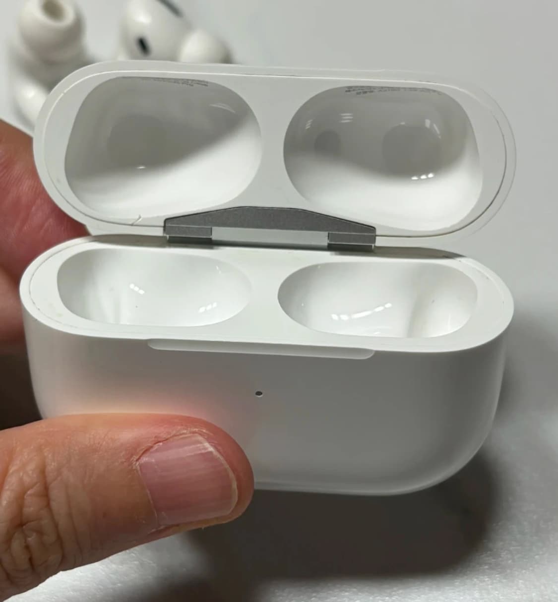 애플 에어팟 프로 1세대 상품이미지3