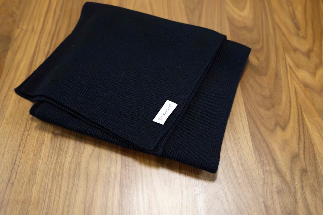 몽클레어 로고패치 리브 니트 머플러 상품이미지4