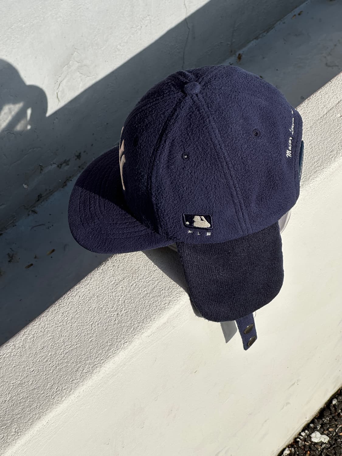 [F] MLB 엠엘비 뉴욕 양키스 네이비 플리스 트래퍼 볼캡 모자 상품이미지3