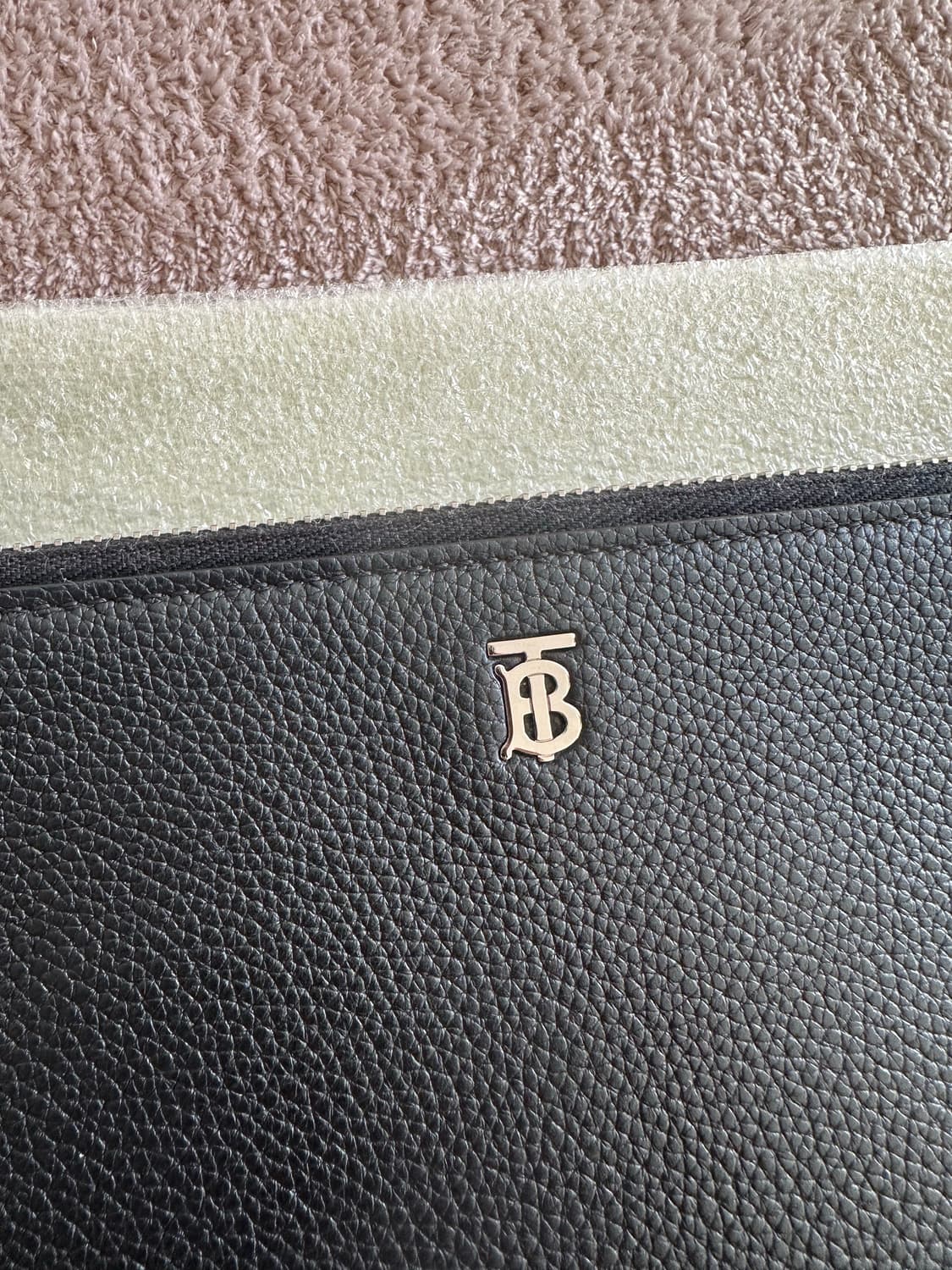 [정품] 남성 버버리 블랙 레더 파우치 클러치(거의 새상품) 상품이미지1