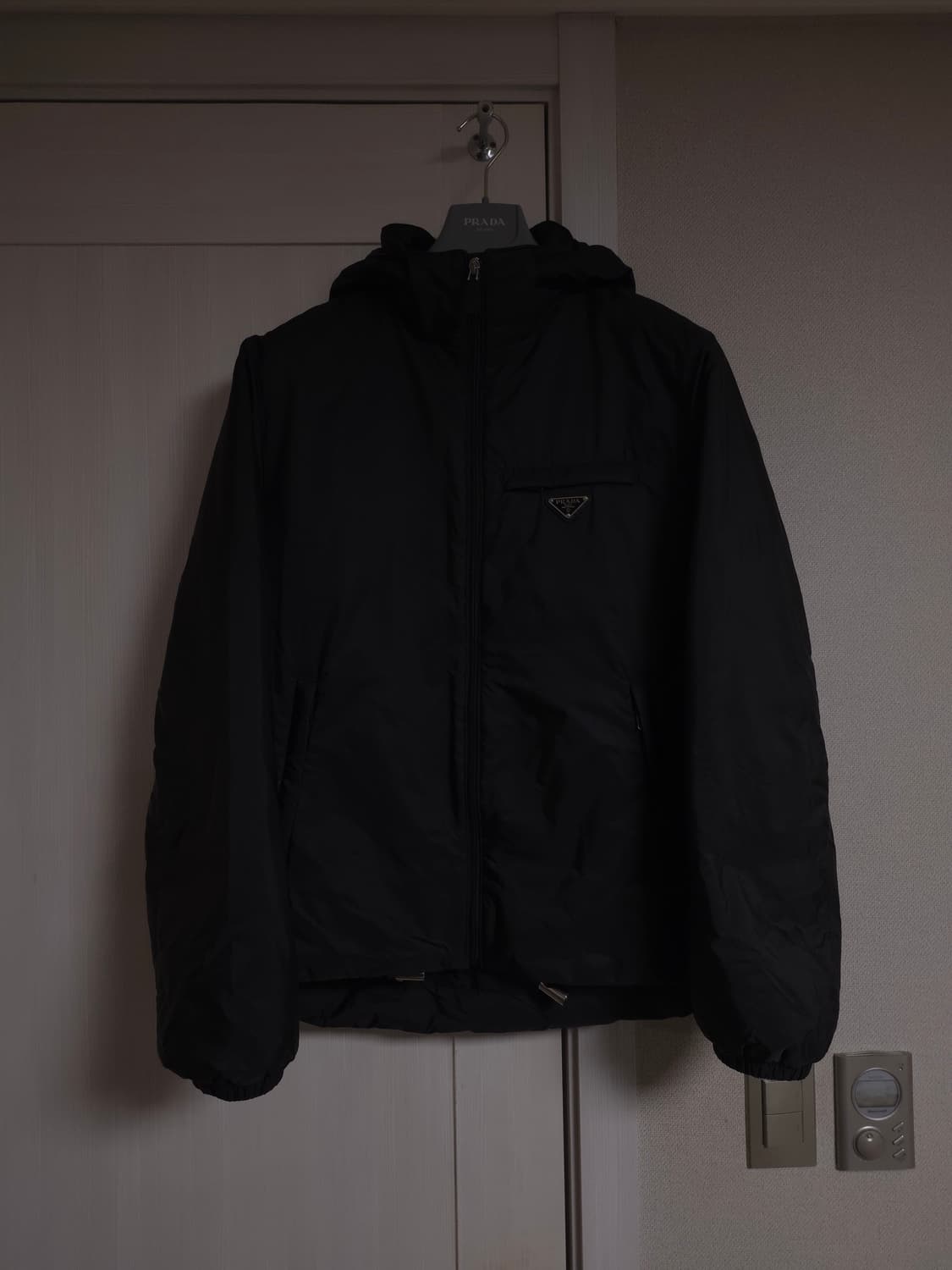 [54] 프라다 리나일론 패딩 자켓 블랙(SGN955) 상품이미지2