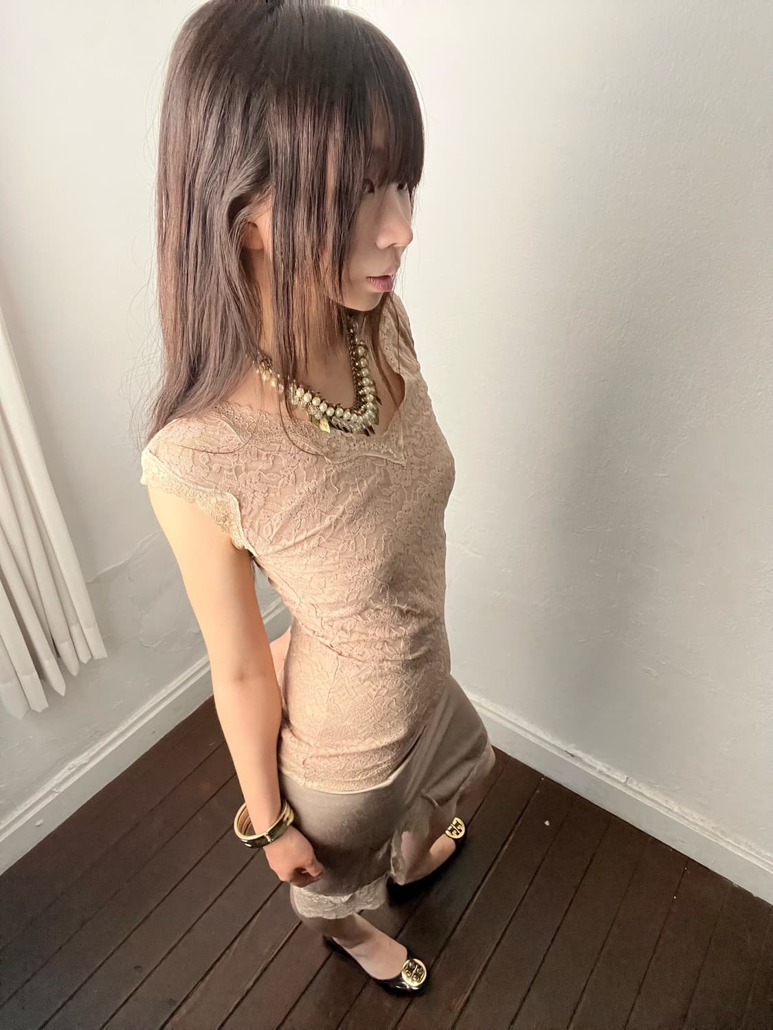 베이지 레이스 슬리브리스 상품이미지1