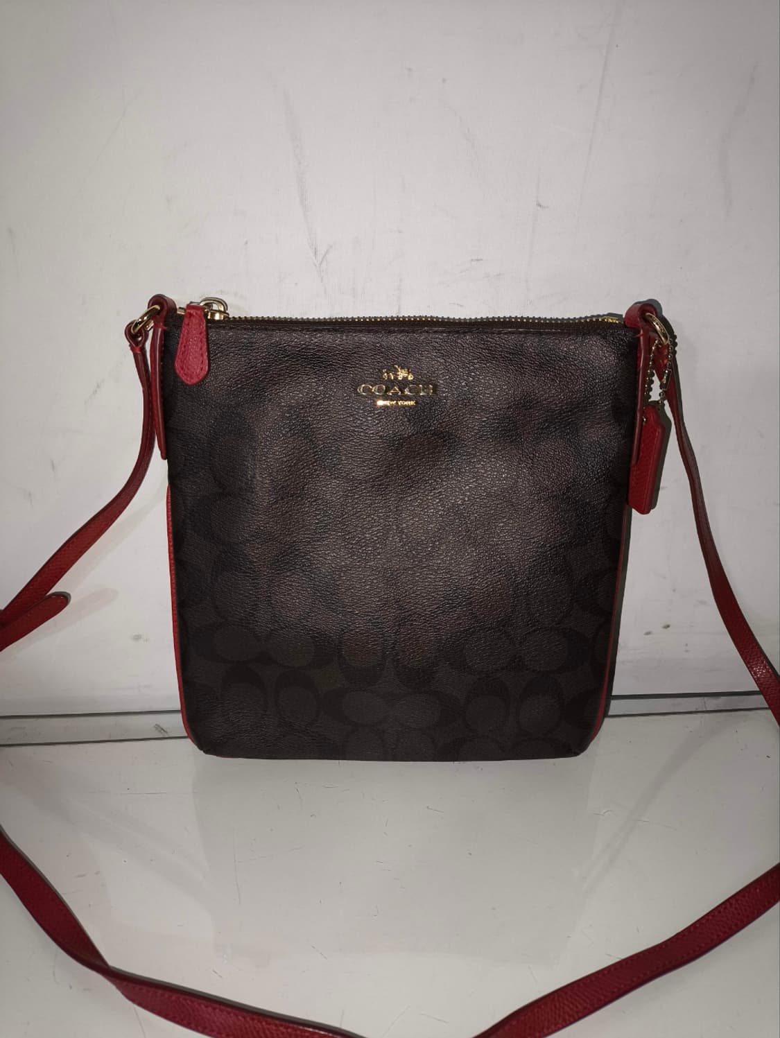 코치 가죽 미니 크로스백 상품이미지1