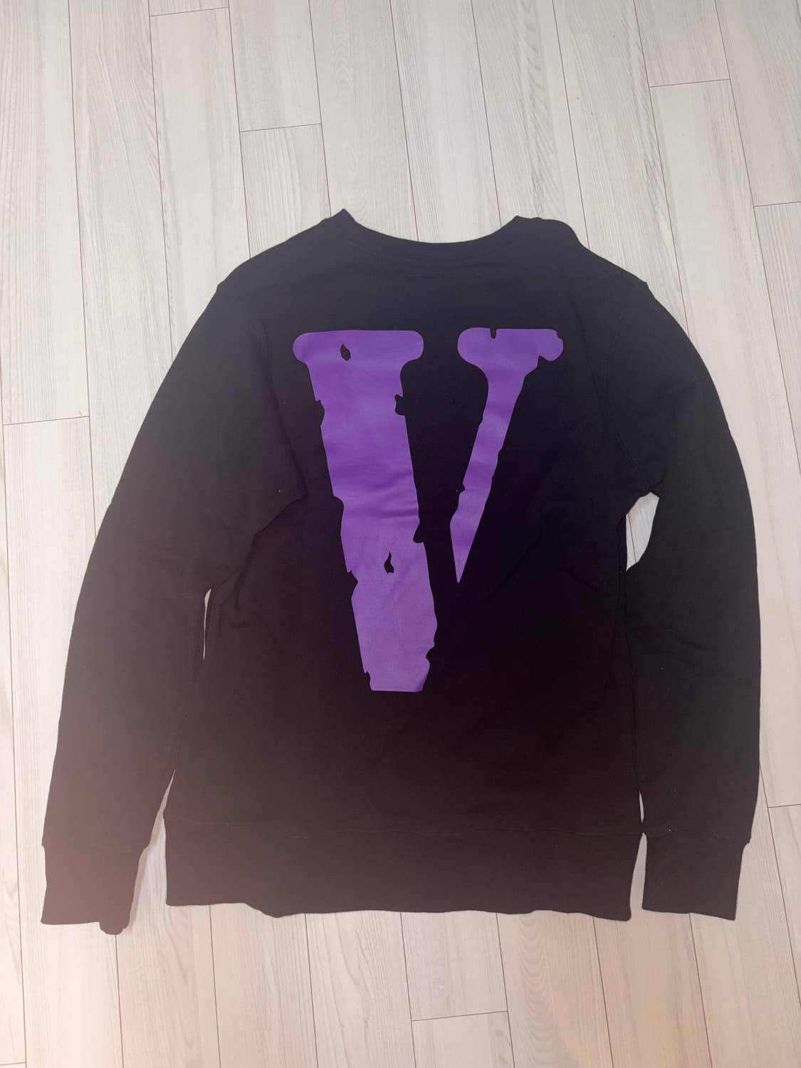 vlone 보라색 맨투맨 상품이미지2
