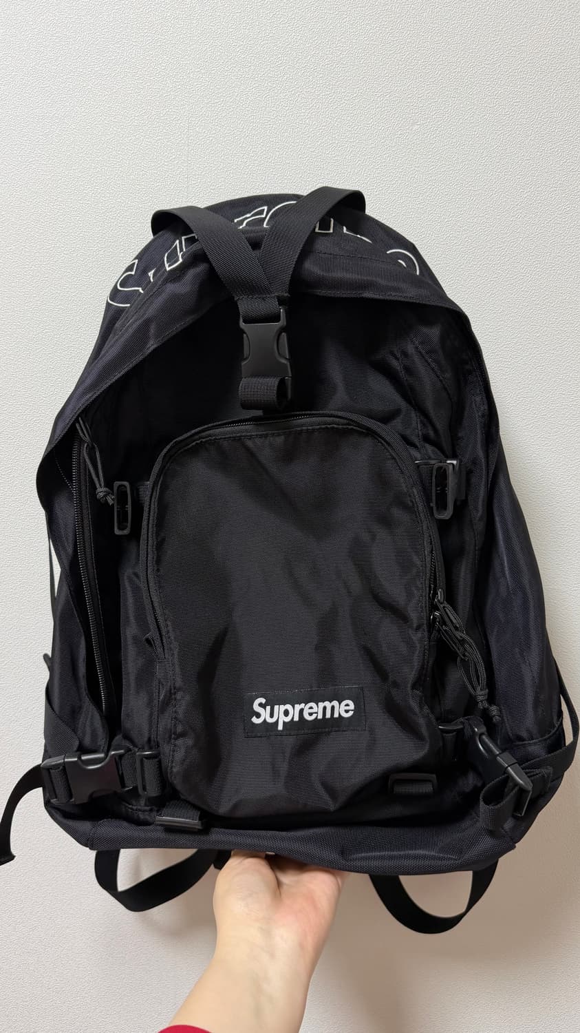 슈프림 백팩 19fw 상품이미지1