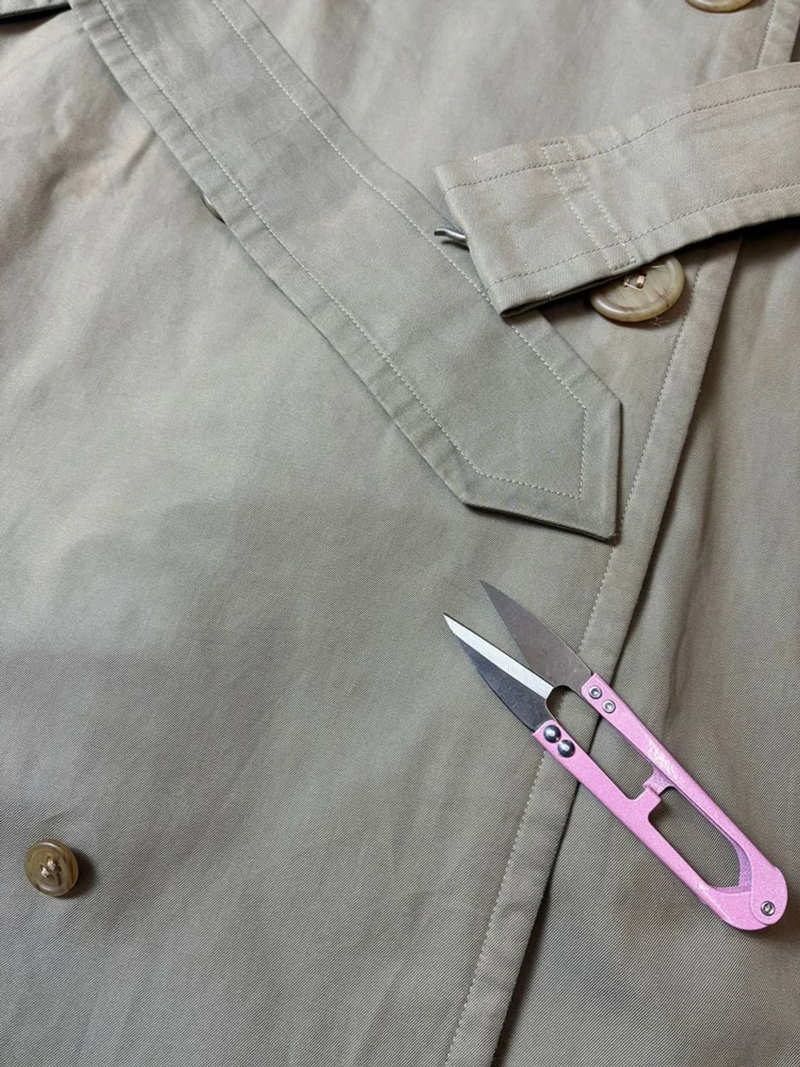 버버리 90's 싱글 견장 오버핏 트렌치 코트 PN7545 상품이미지3