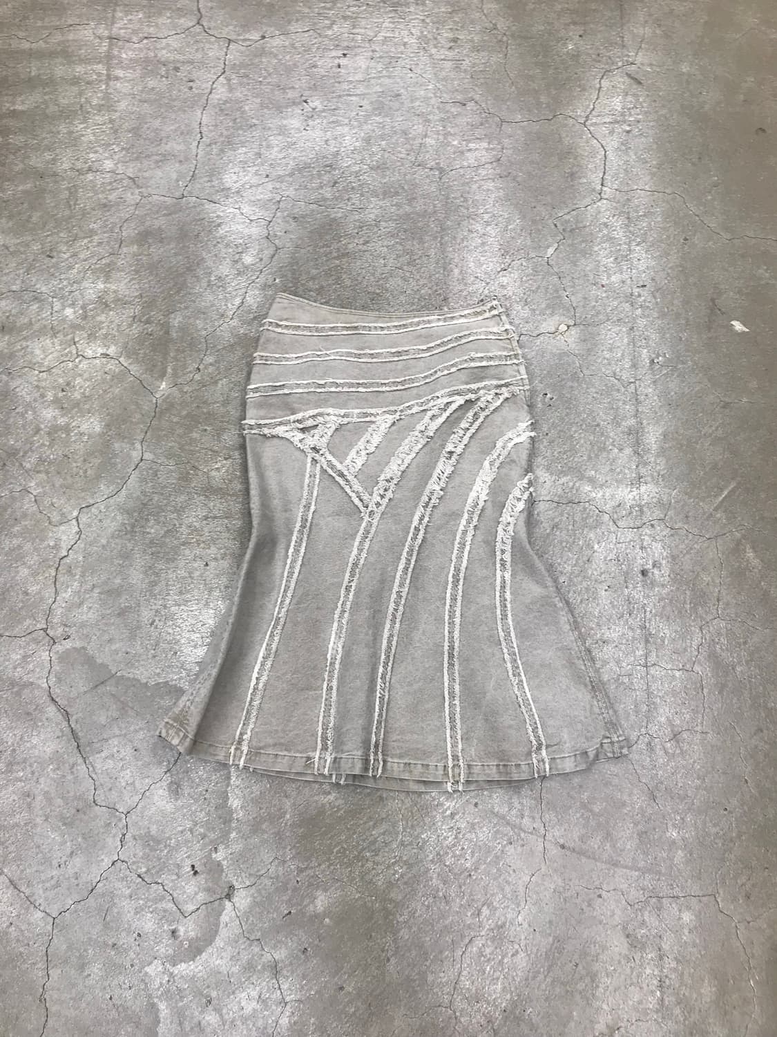 Cut-out Skirt 상품이미지8