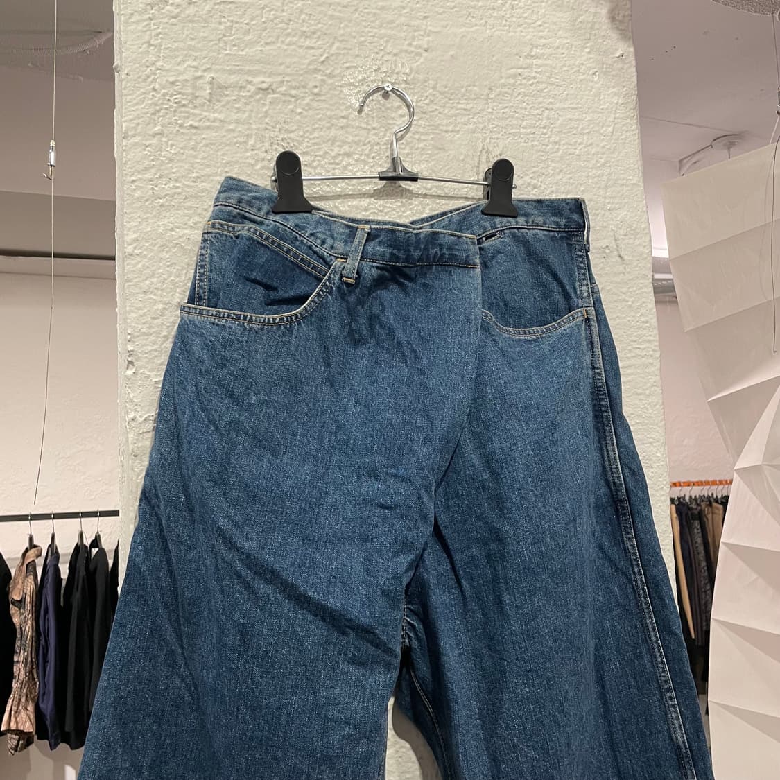 토가 비릴리스 비대칭 데님팬츠 상품이미지2