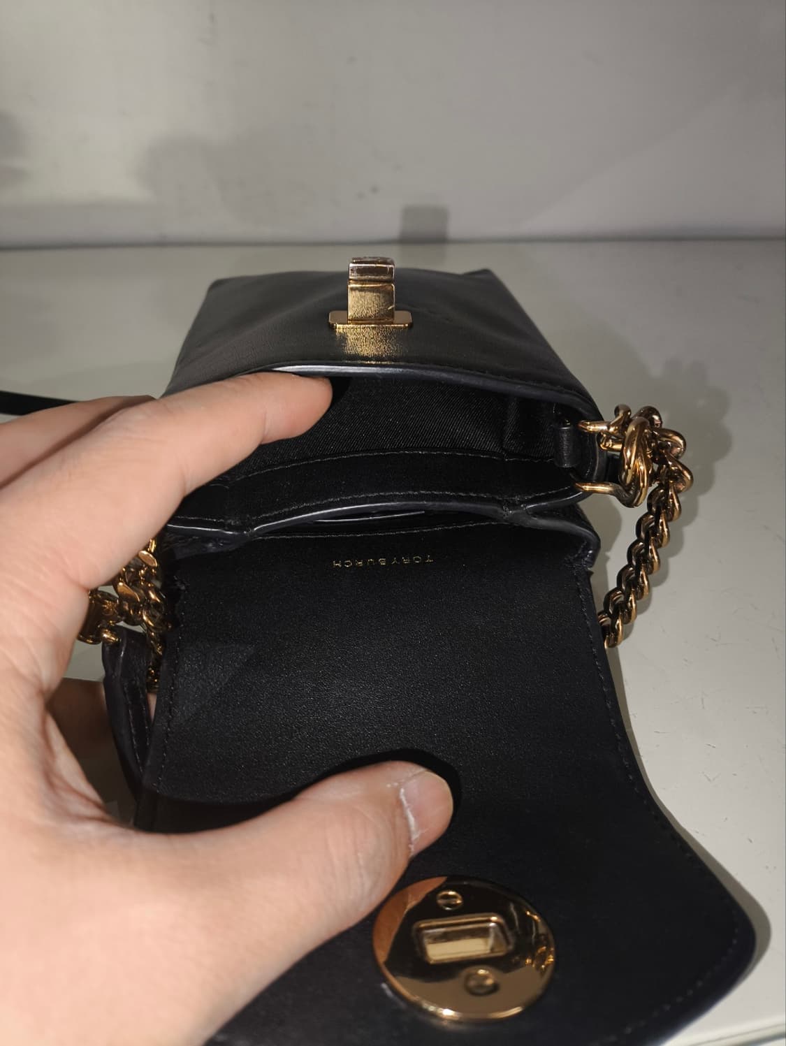 토리버치 폰 크로스바디 미니 크로스백 상품이미지8