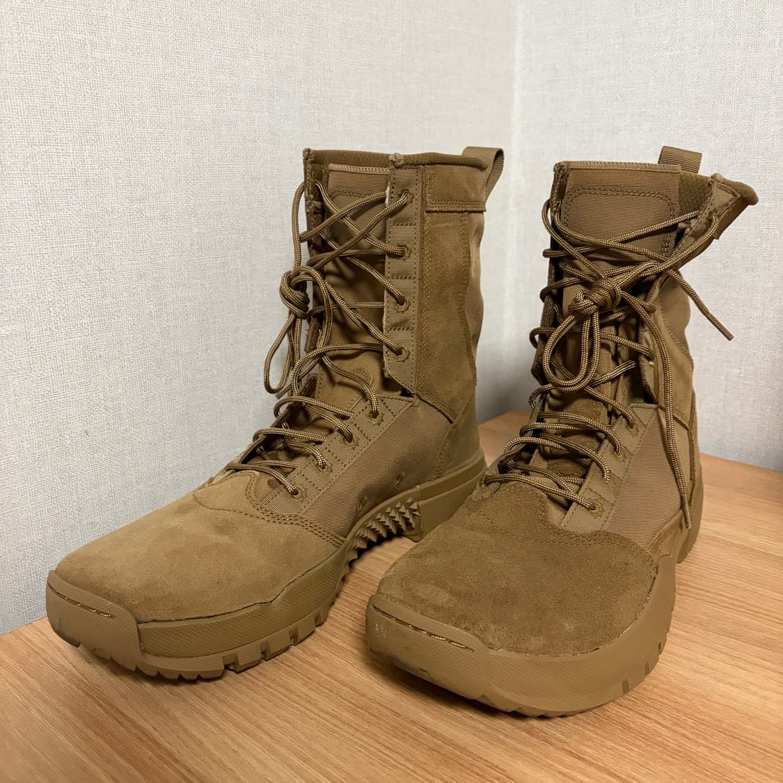 나이키 SFB 에어 필드 유카이아 8“ L 텍티컬 부츠 상품이미지1