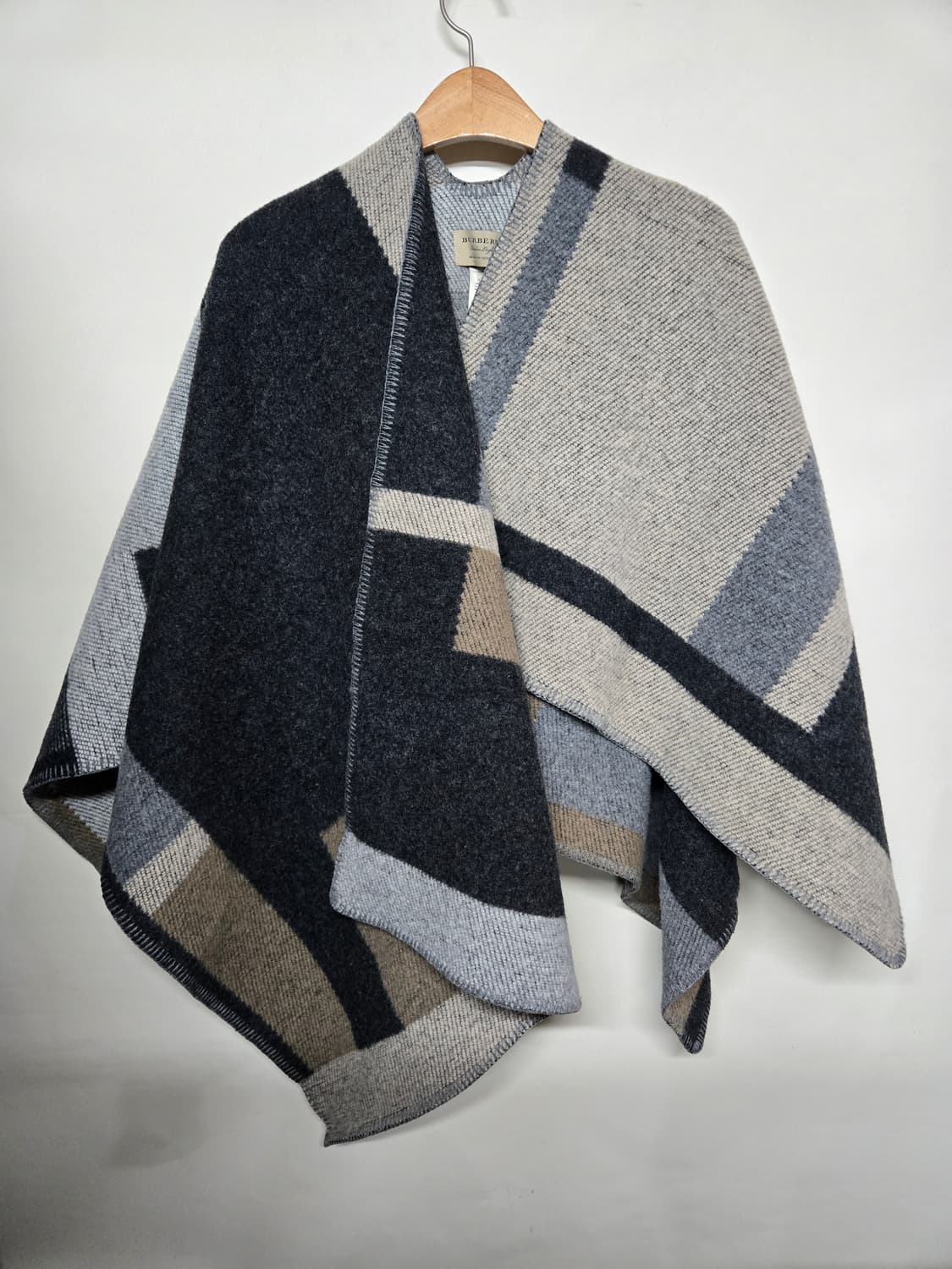 버버리 울 캐시미어 블럥킷 판초 케이프 상품이미지1