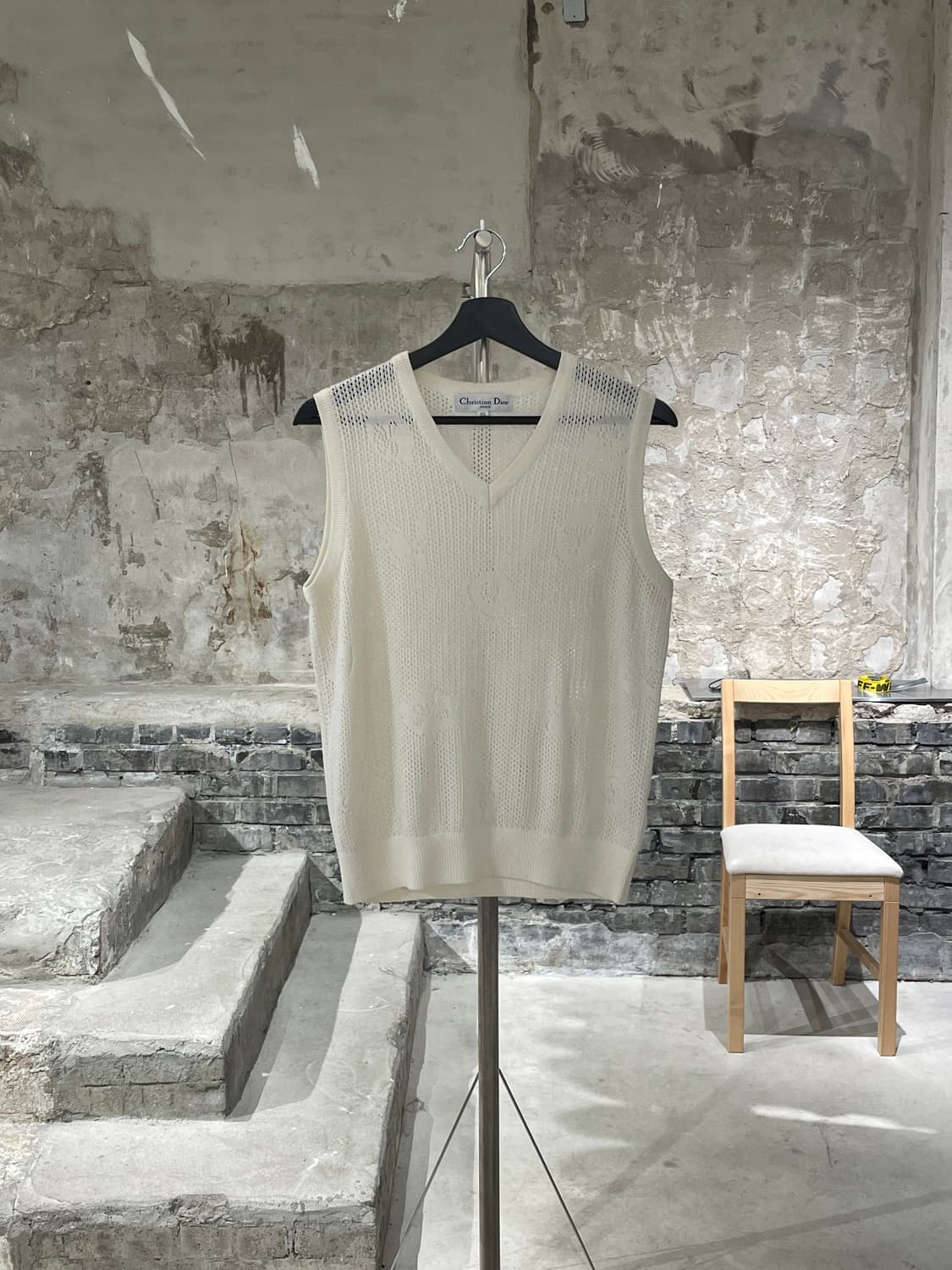 크리스찬 디올 스포츠 크림 V넥 메쉬 아크릴 베스트 상품이미지1