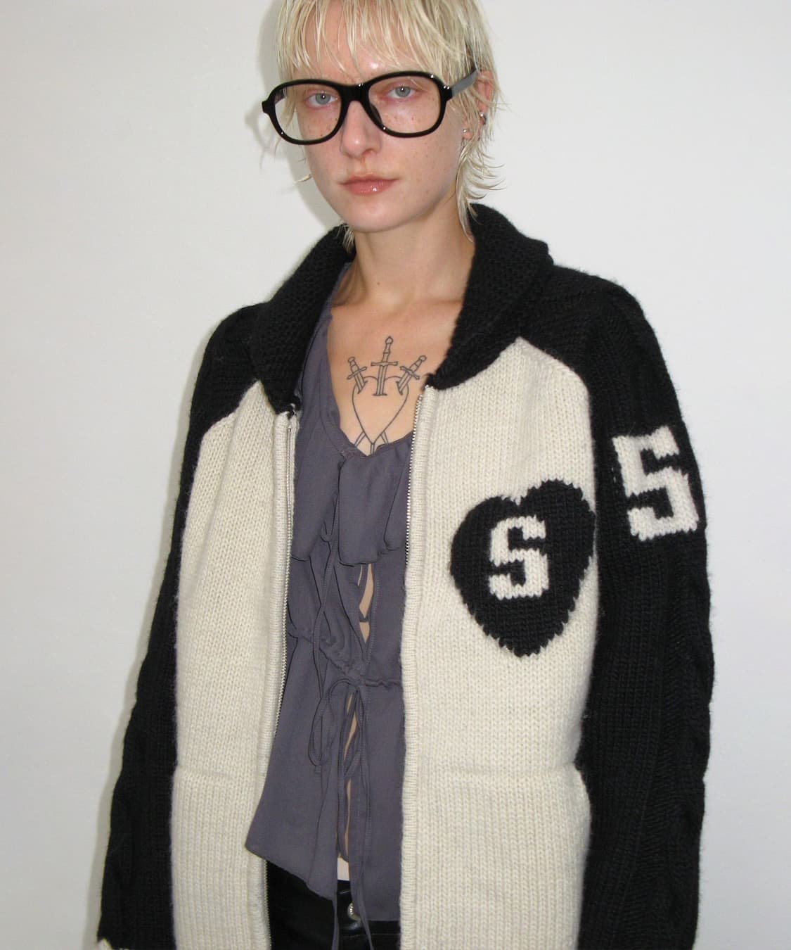 썬번프로젝트 코위찬 케이블 자켓 울니트래글런자카드가디건배색나그랑꽈배기하트 상품이미지1