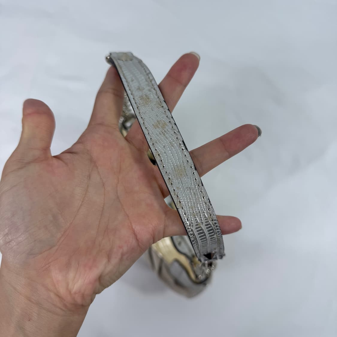 GUESS 게스 큐빅로고 미니 핸드백  상품이미지3