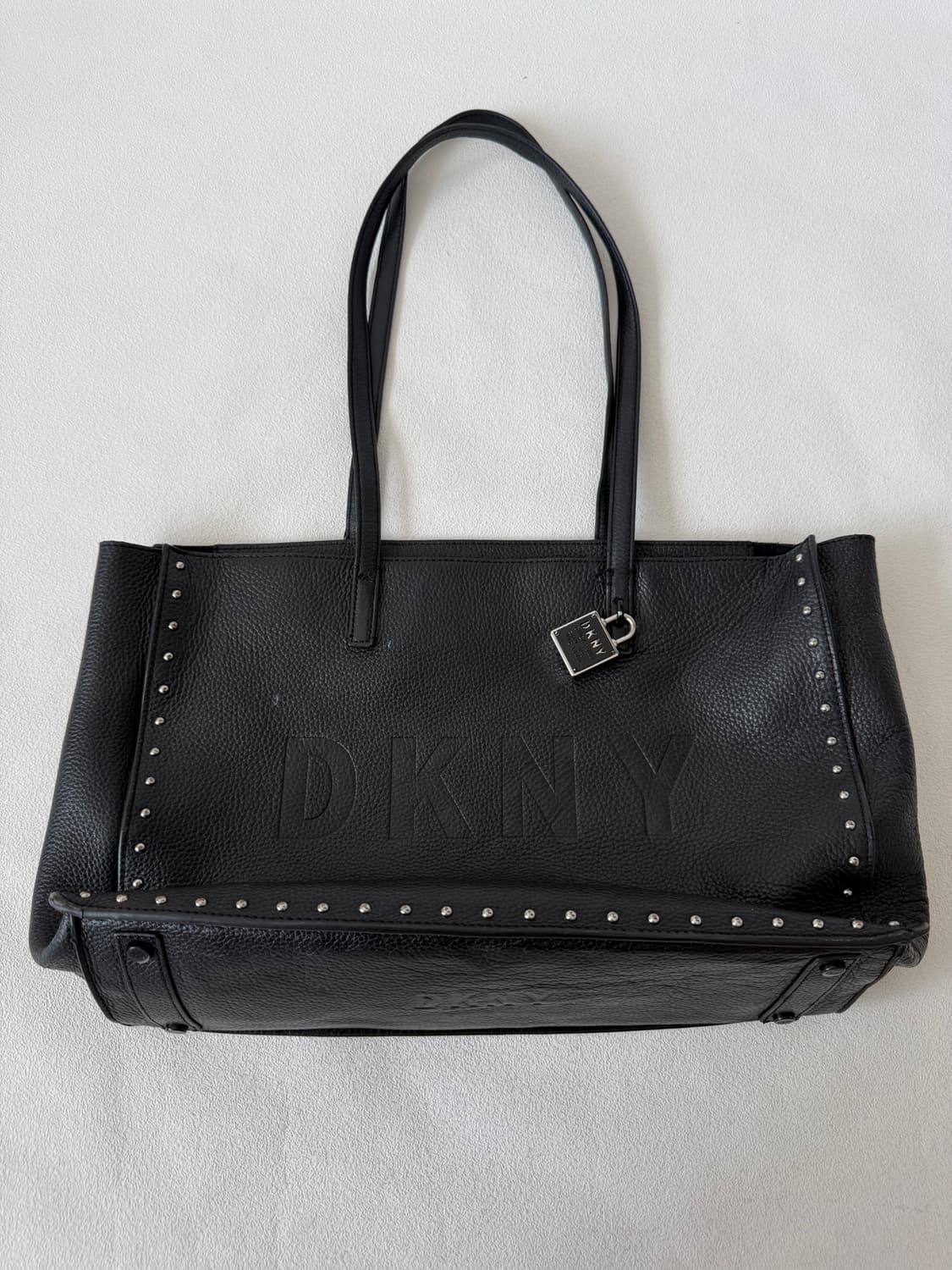DKNY 레더 숄더백 상품이미지2