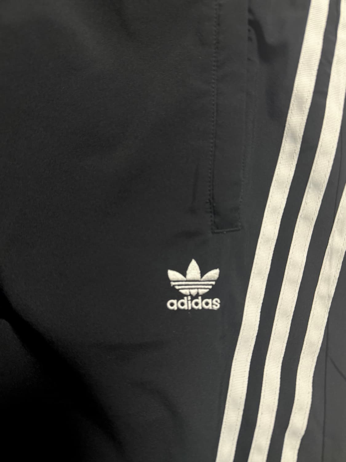 아디다스 아딜레니움 오버사이즈 트랙 팬츠 상품이미지2