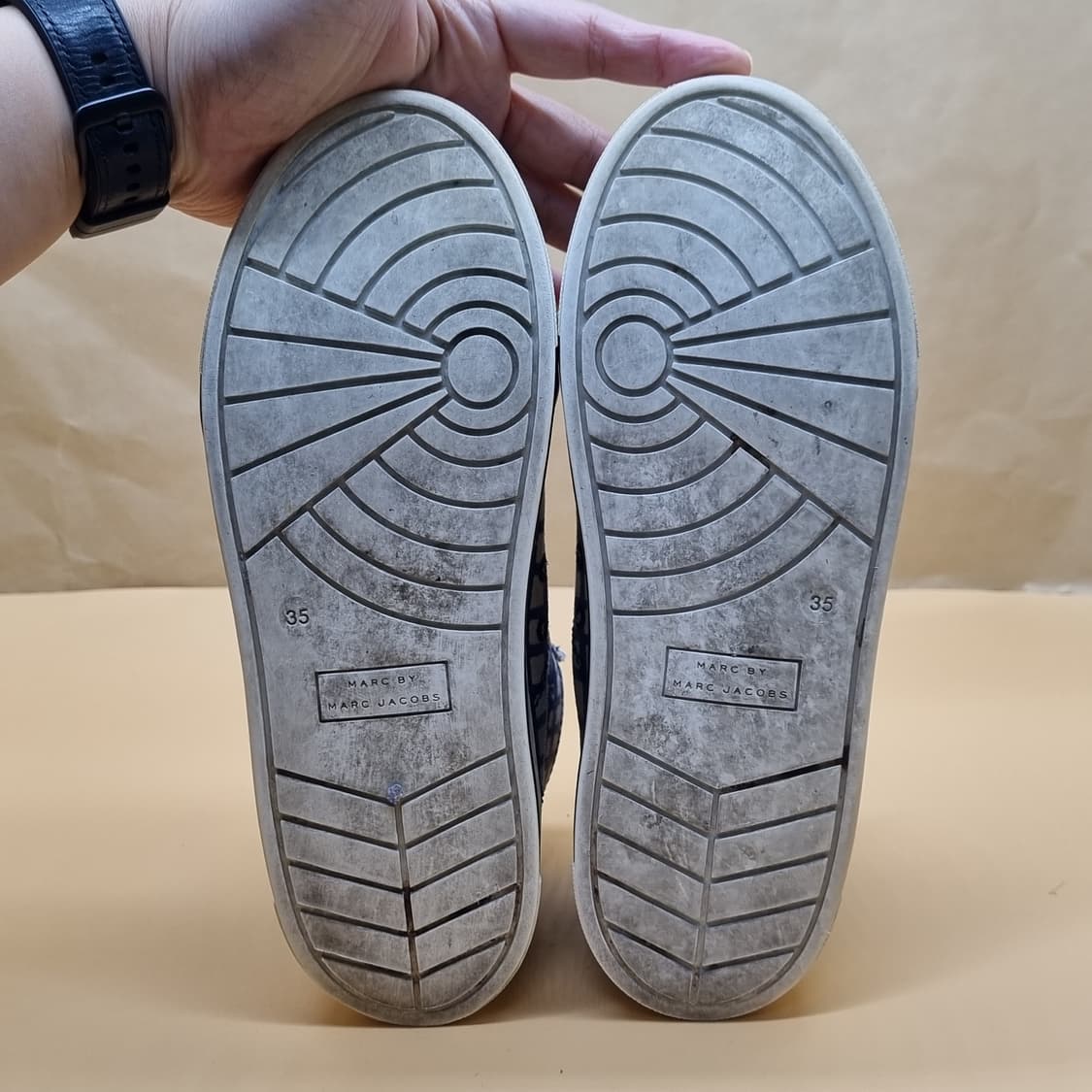 마크제이콥스 하이탑 35 225 상품이미지3