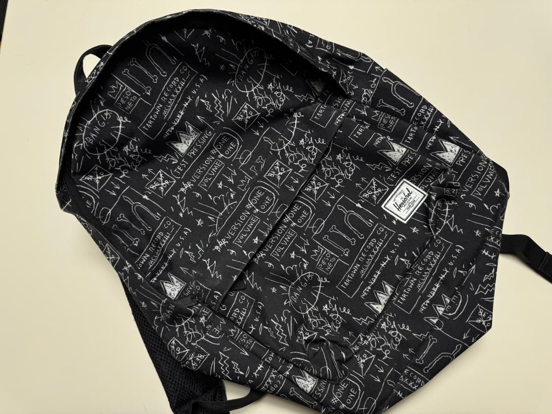 바스키아 백팩 판매합니다 상품이미지1