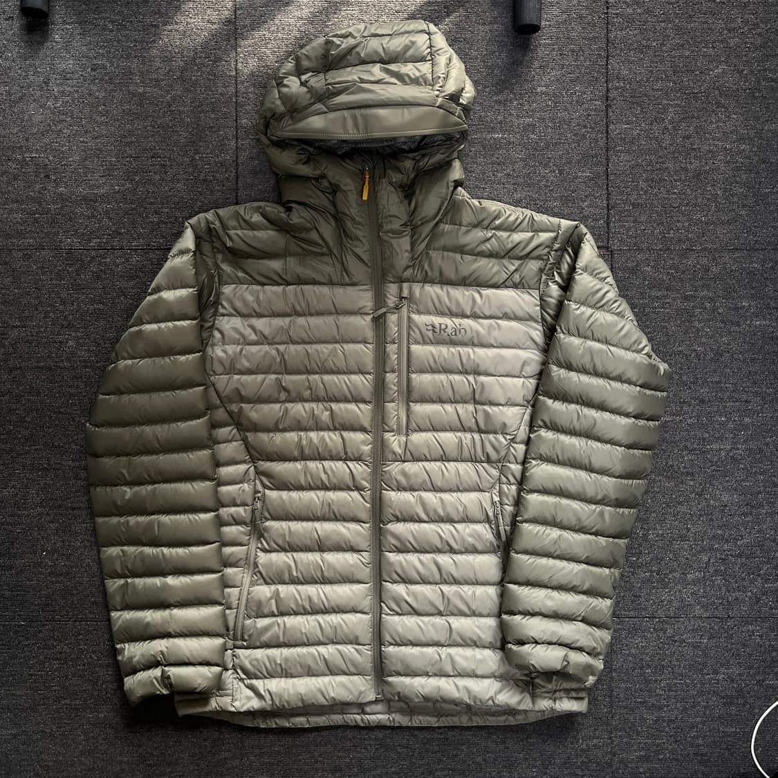 랩 마이크로알파인 라이트카키 스톤 라지 상품이미지1