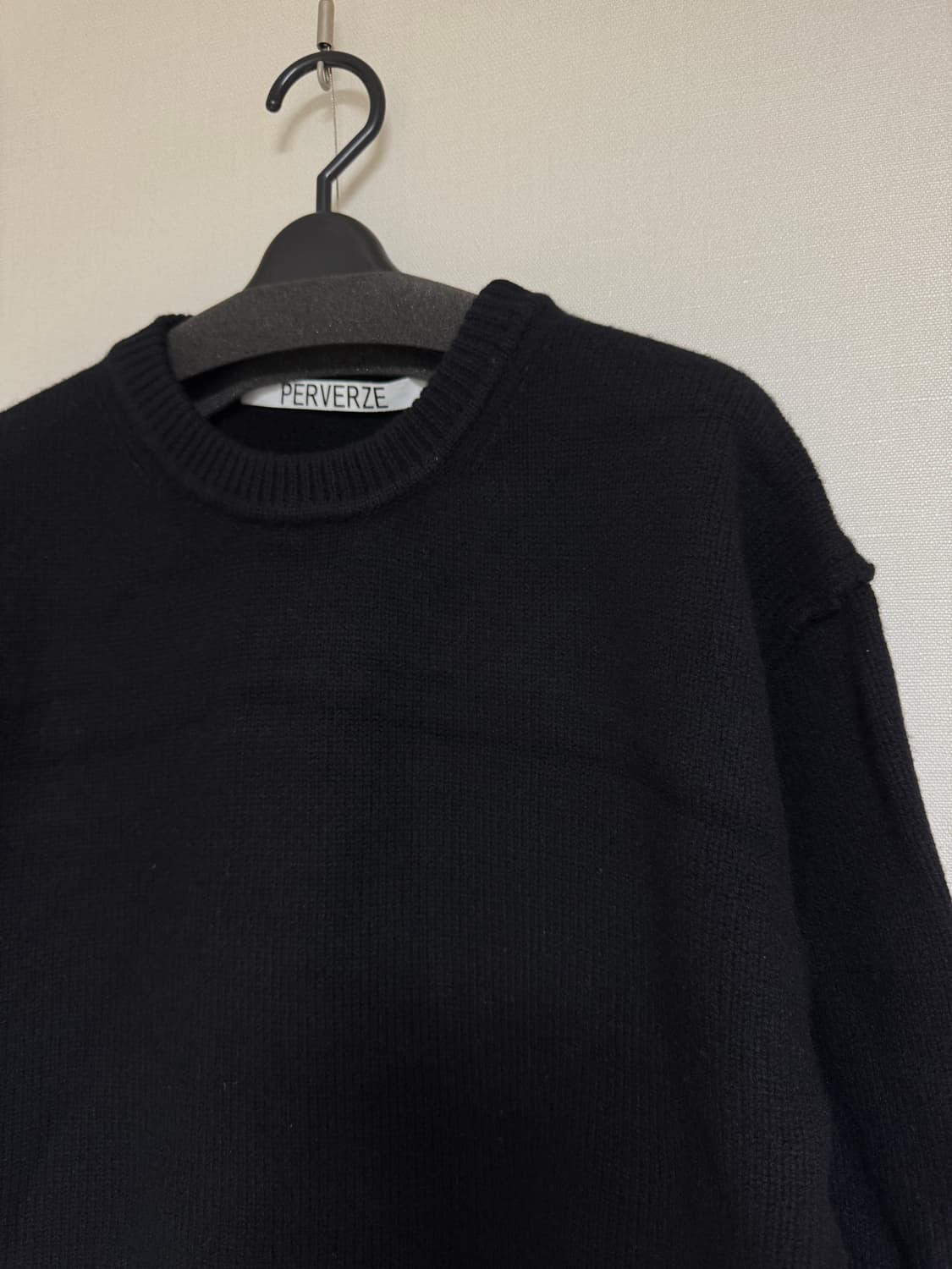 퍼버즈 Regular Wool Sweater Large / Black 상품이미지3
