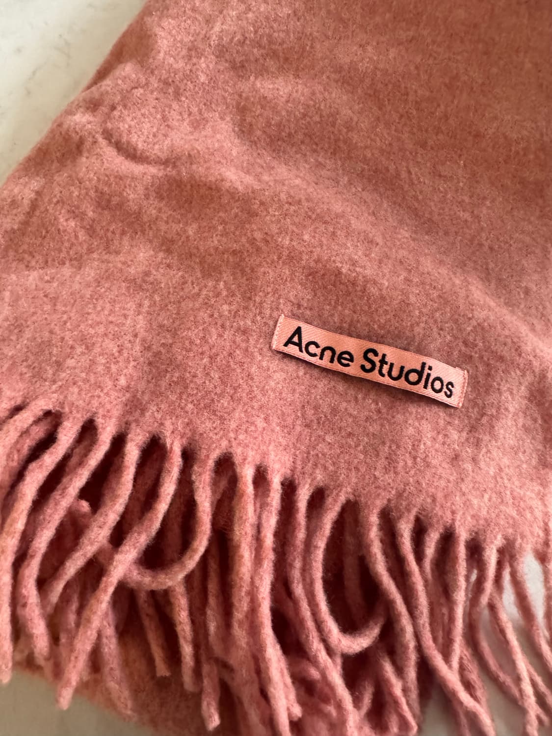 정품 아크네 머플러 목도리 내로우 로즈 멜란지 상품이미지1