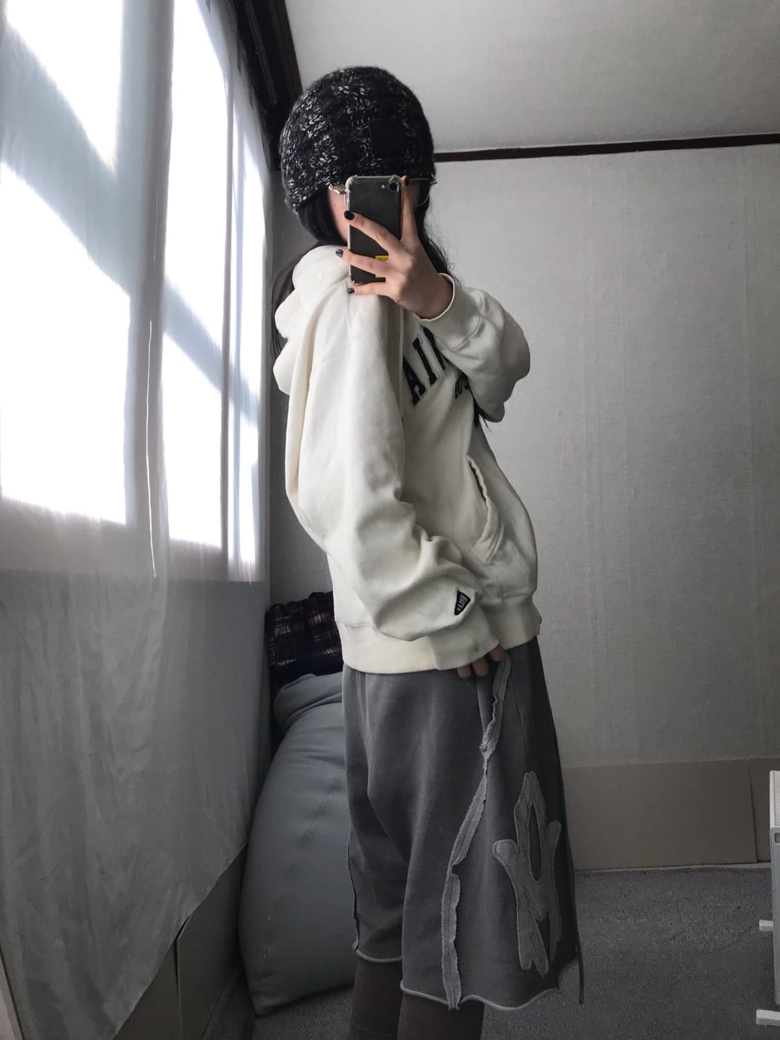 후아유 화이트 오버핏 후드집업 상품이미지5