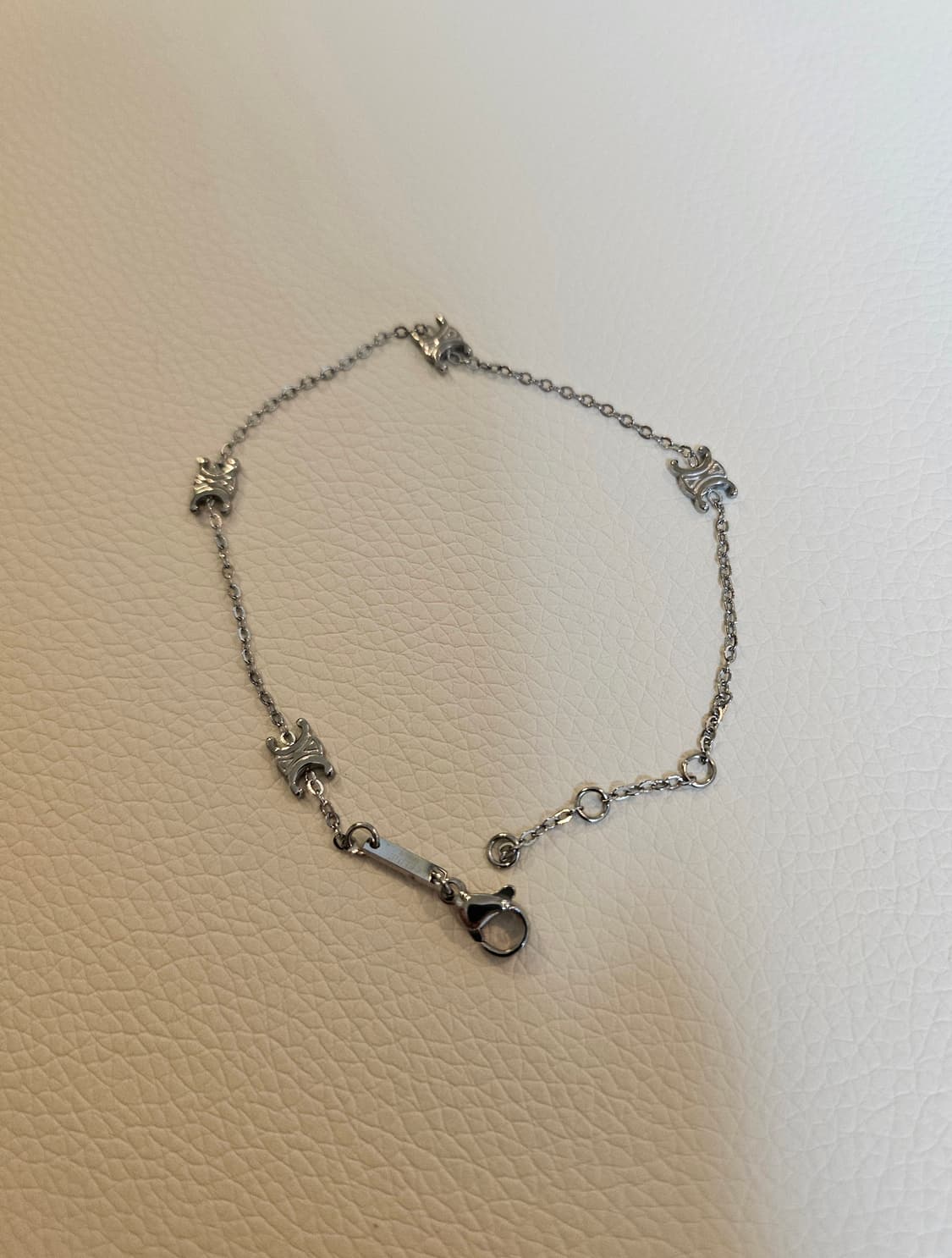 셀린느 업사이클링 은장 팔찌 상품이미지4