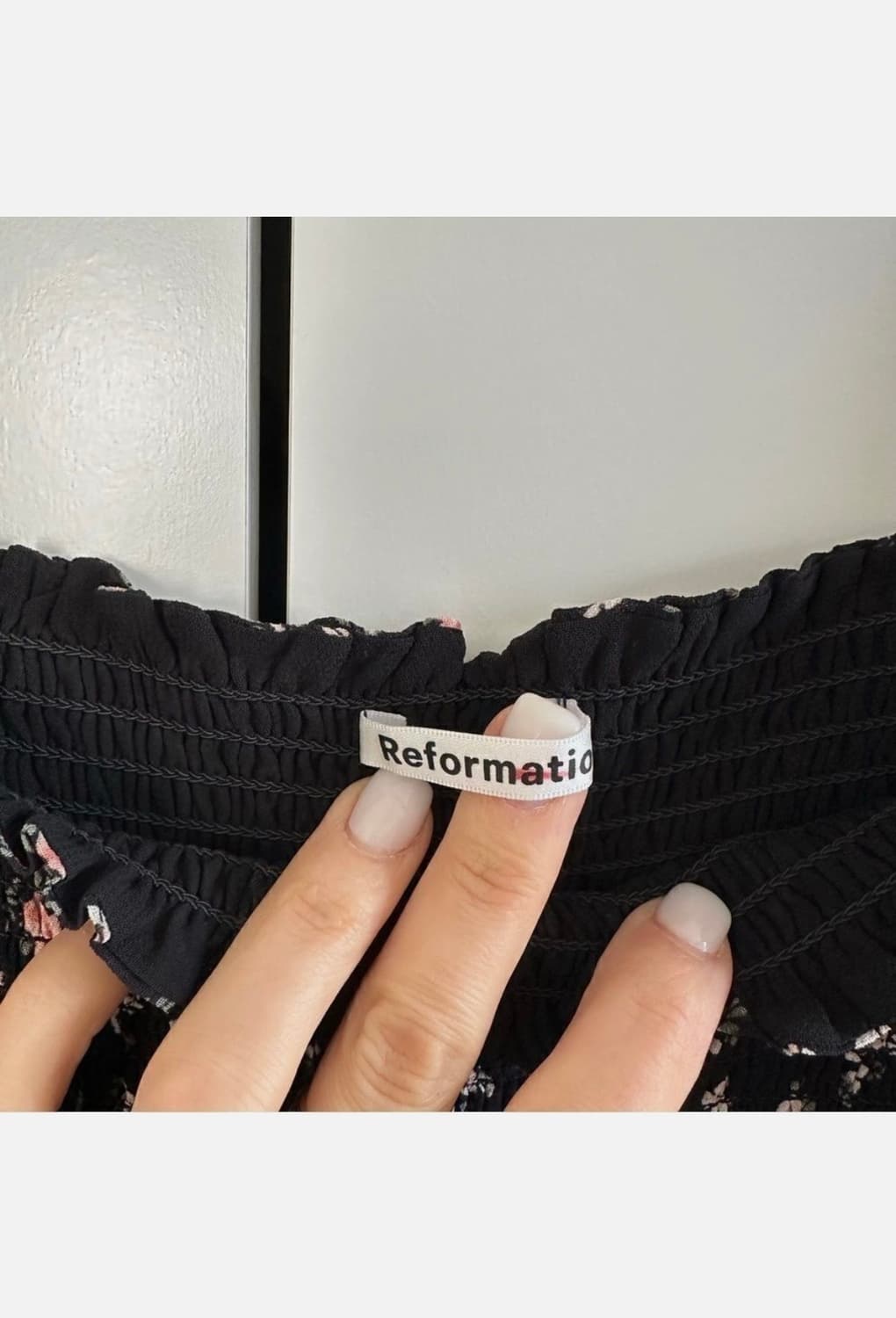 리포메이션 고윤정 스퀘어 플라워 블라우스 상품이미지4